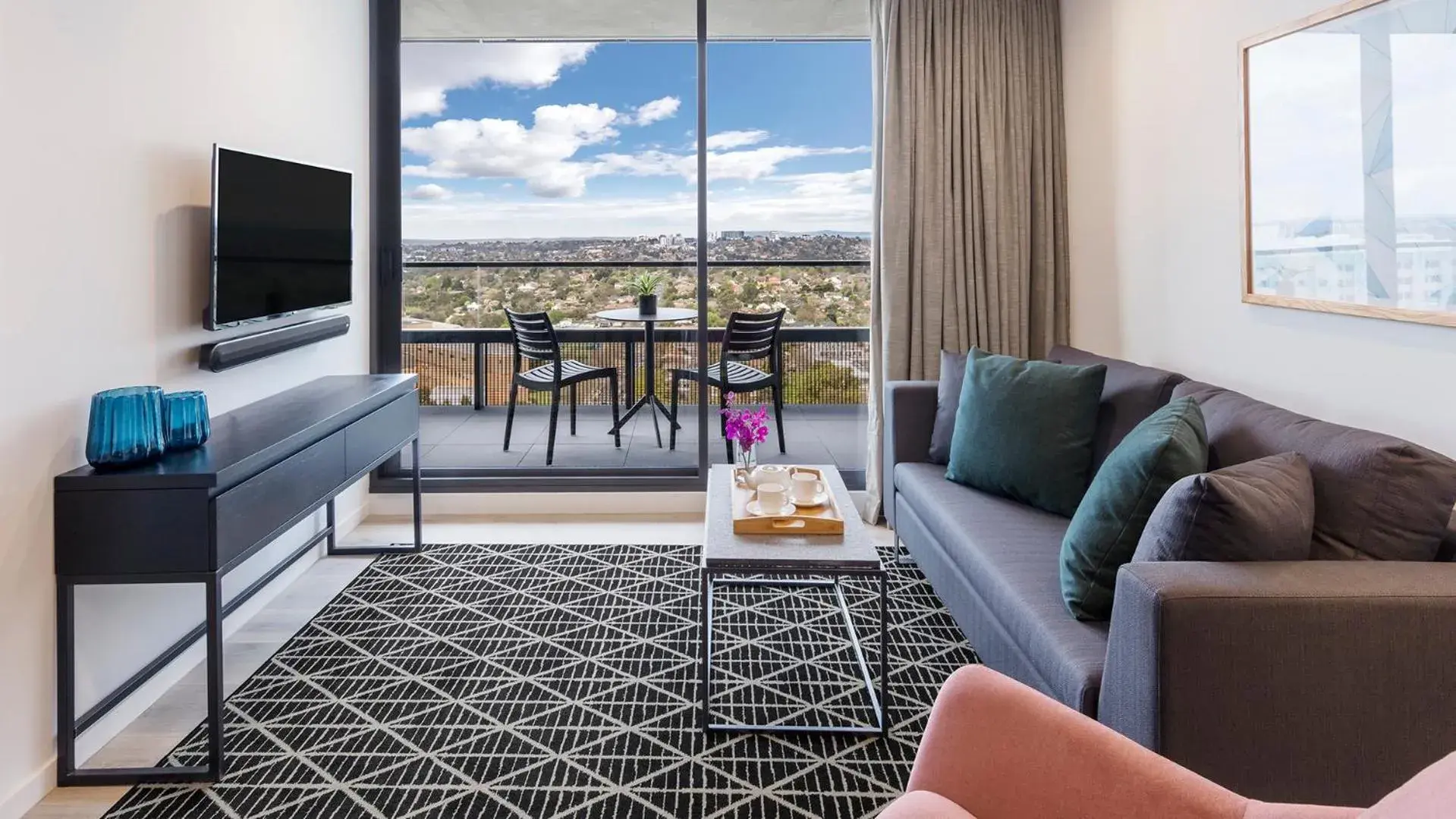 Superior One-Bedroom Suite in Avani Melbourne Box Hill Residences Superior One-Bedroom Suite in Avani Melbourne Box Hill Residences