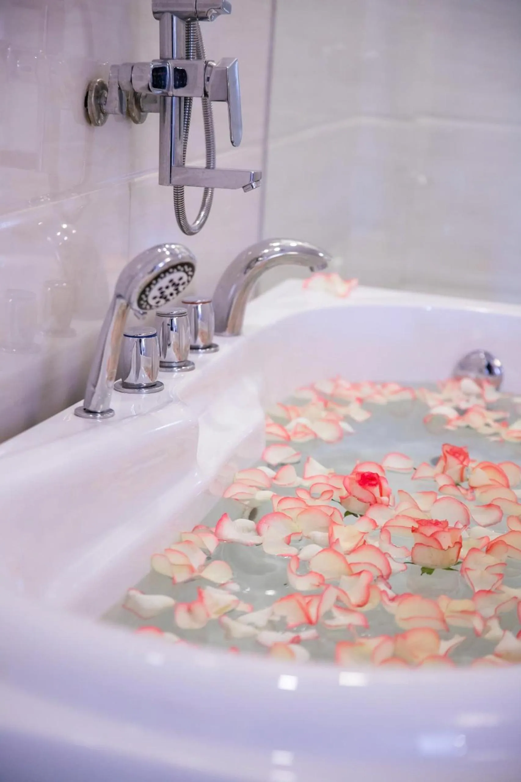 Hot Tub in Thanh Do Hotel