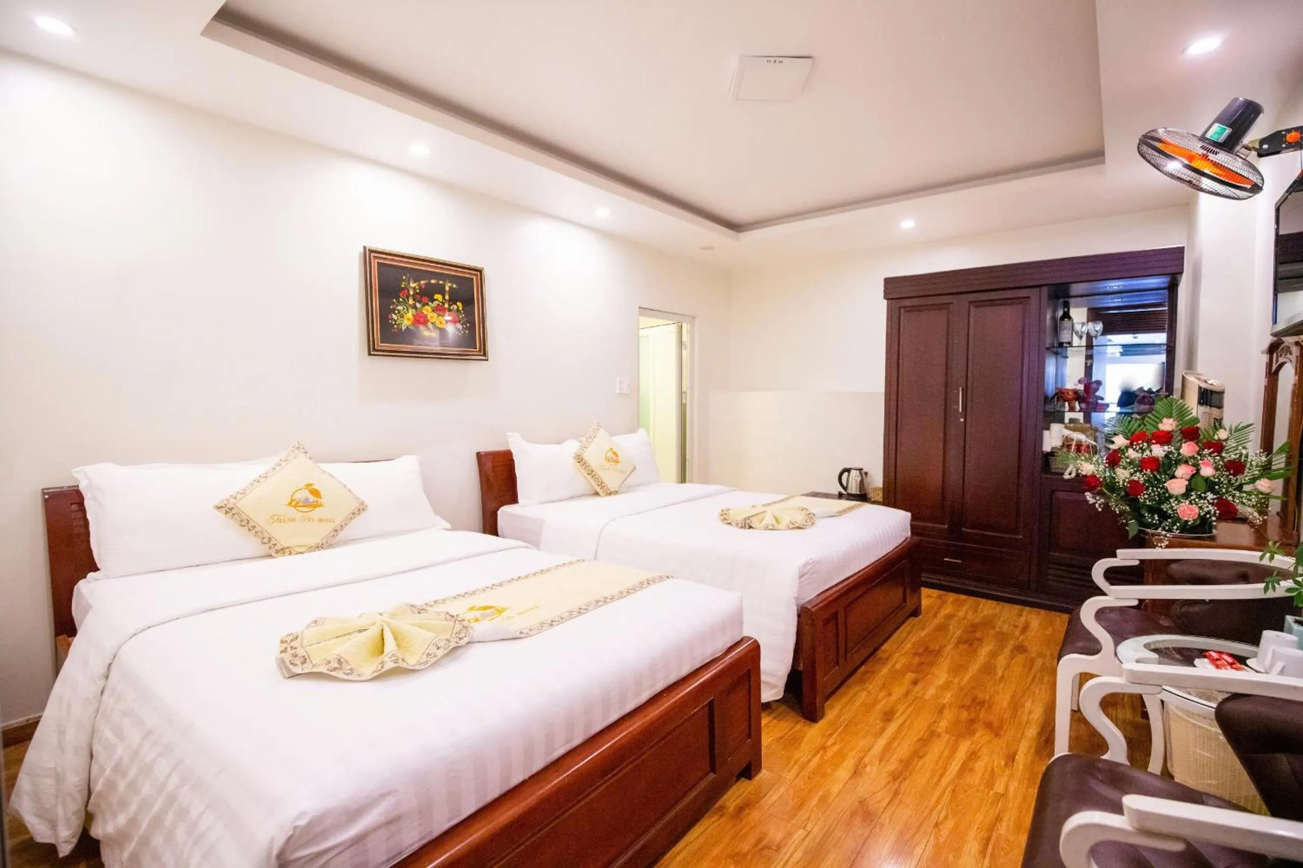 Photo of the whole room, Bed in Thanh Do Hotel