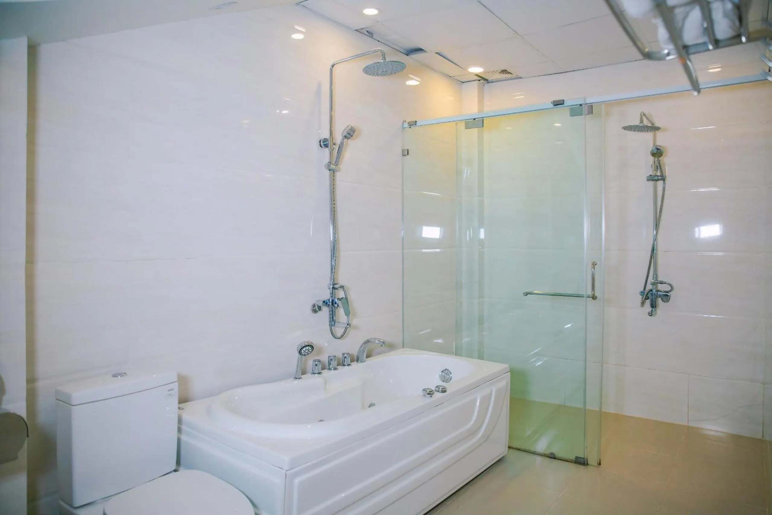 Hot Tub in Thanh Do Hotel