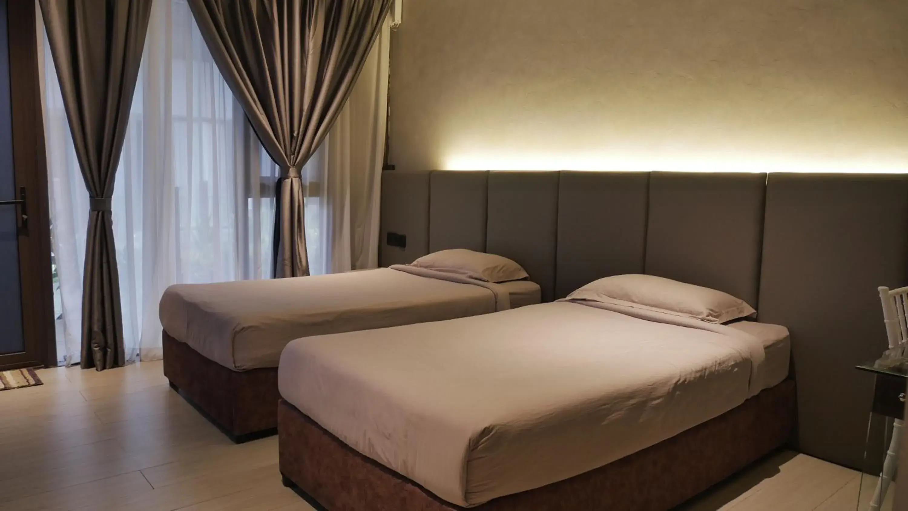 Twin Room with Bathroom in Chan Living Twin Room with Bathroom in Chan Living