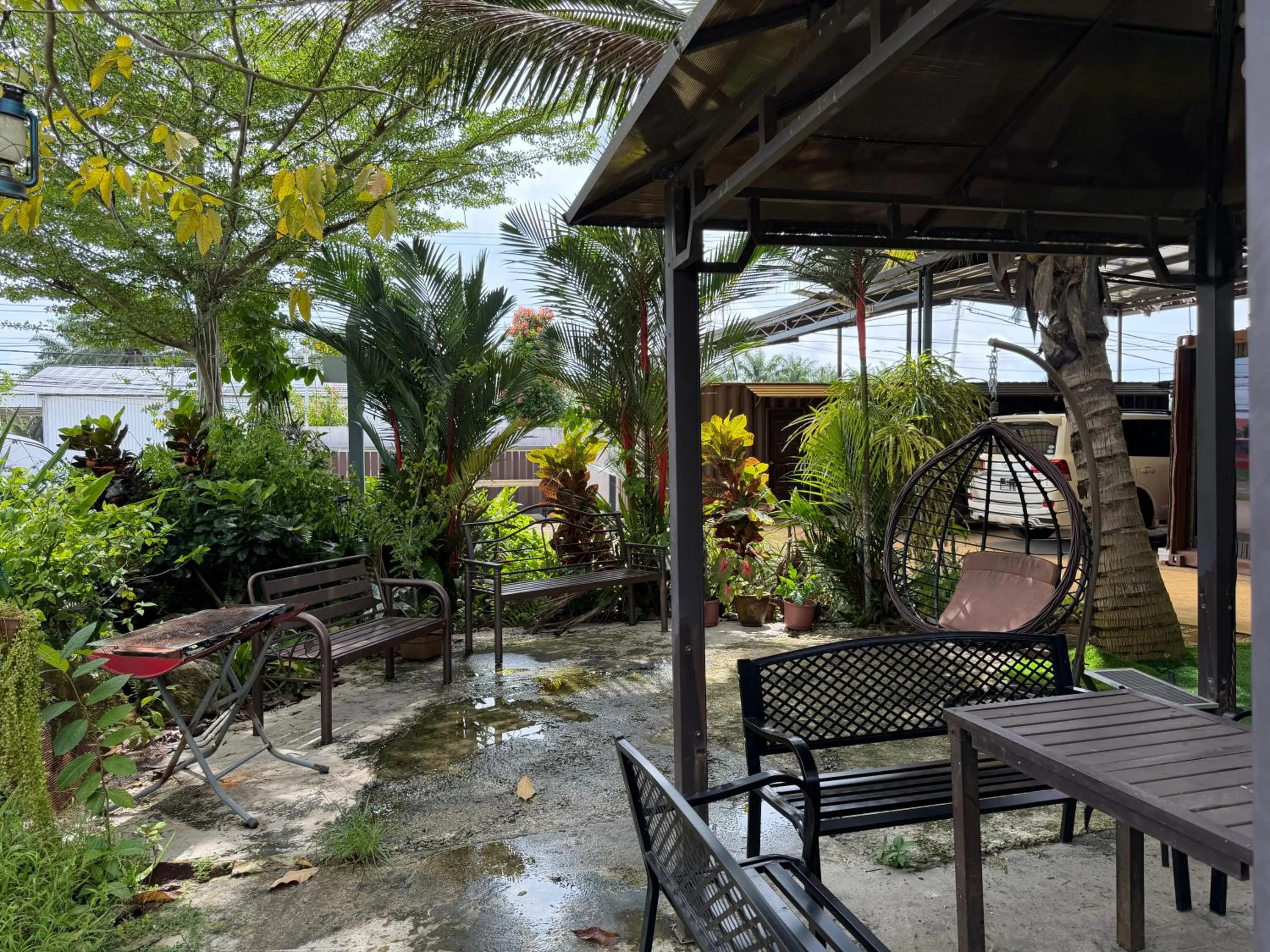 Inner courtyard view in Chan Living