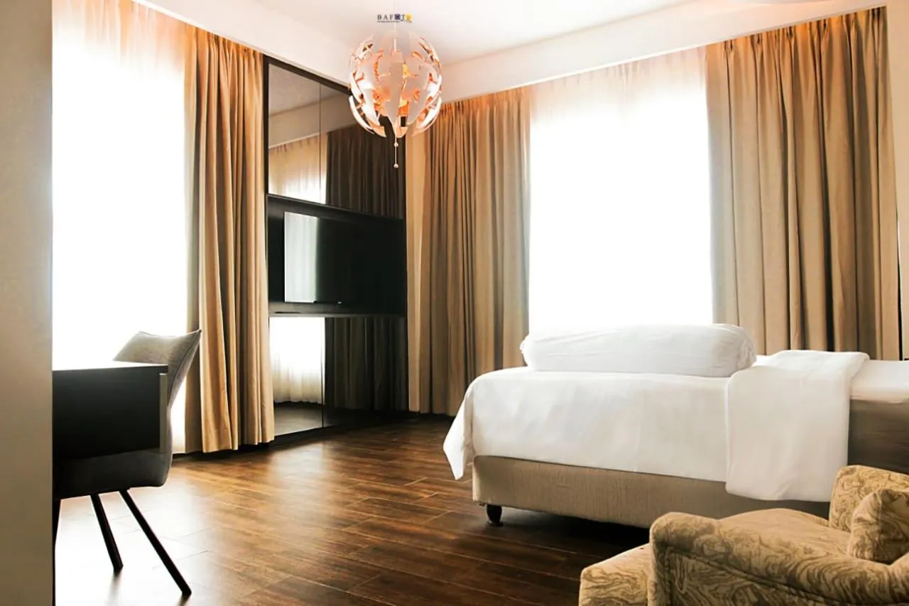 Bed in Emerald Hotel