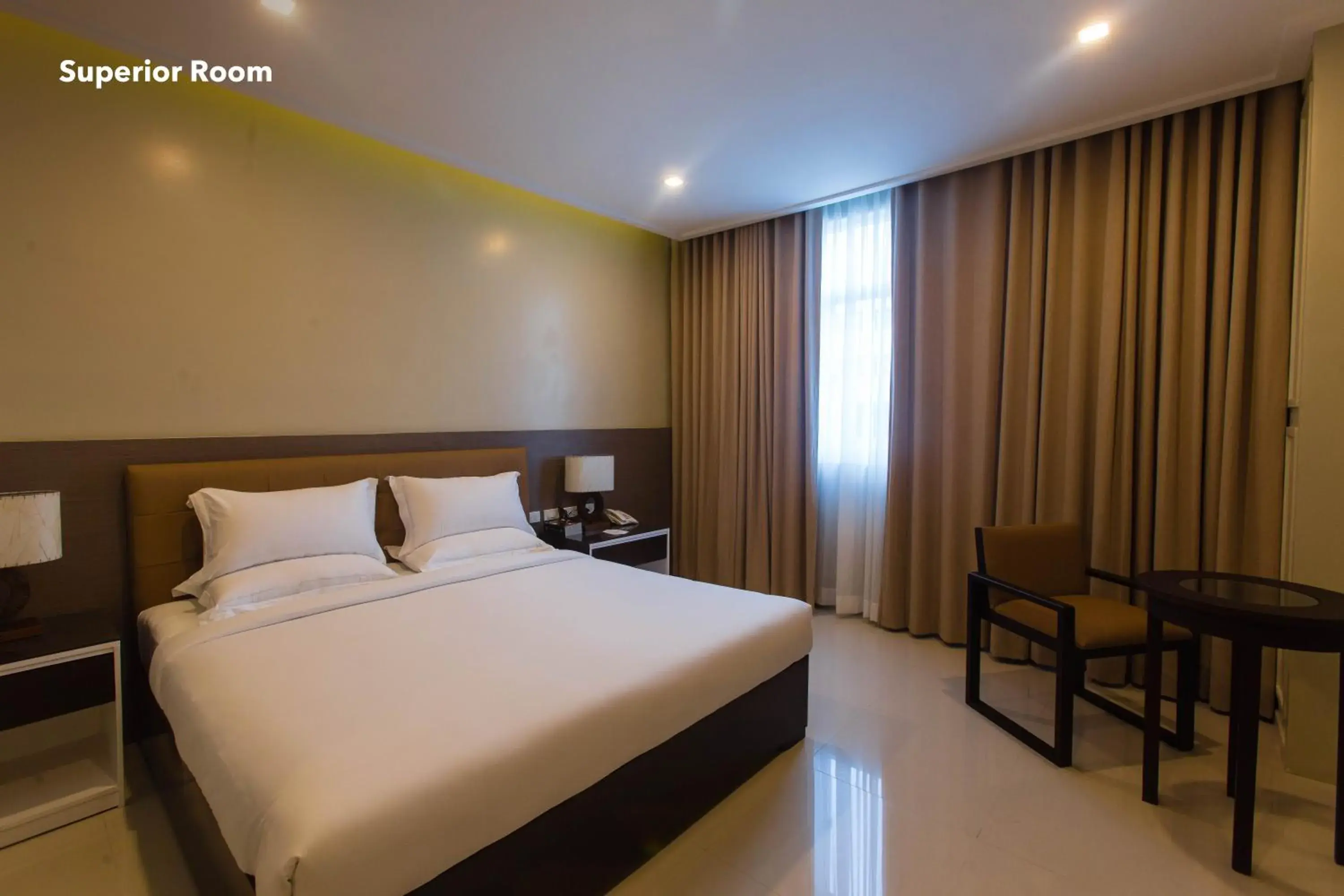 Superior King Room in Iloilo Gateway Hotel and Suites Superior King Room in Iloilo Gateway Hotel and Suites