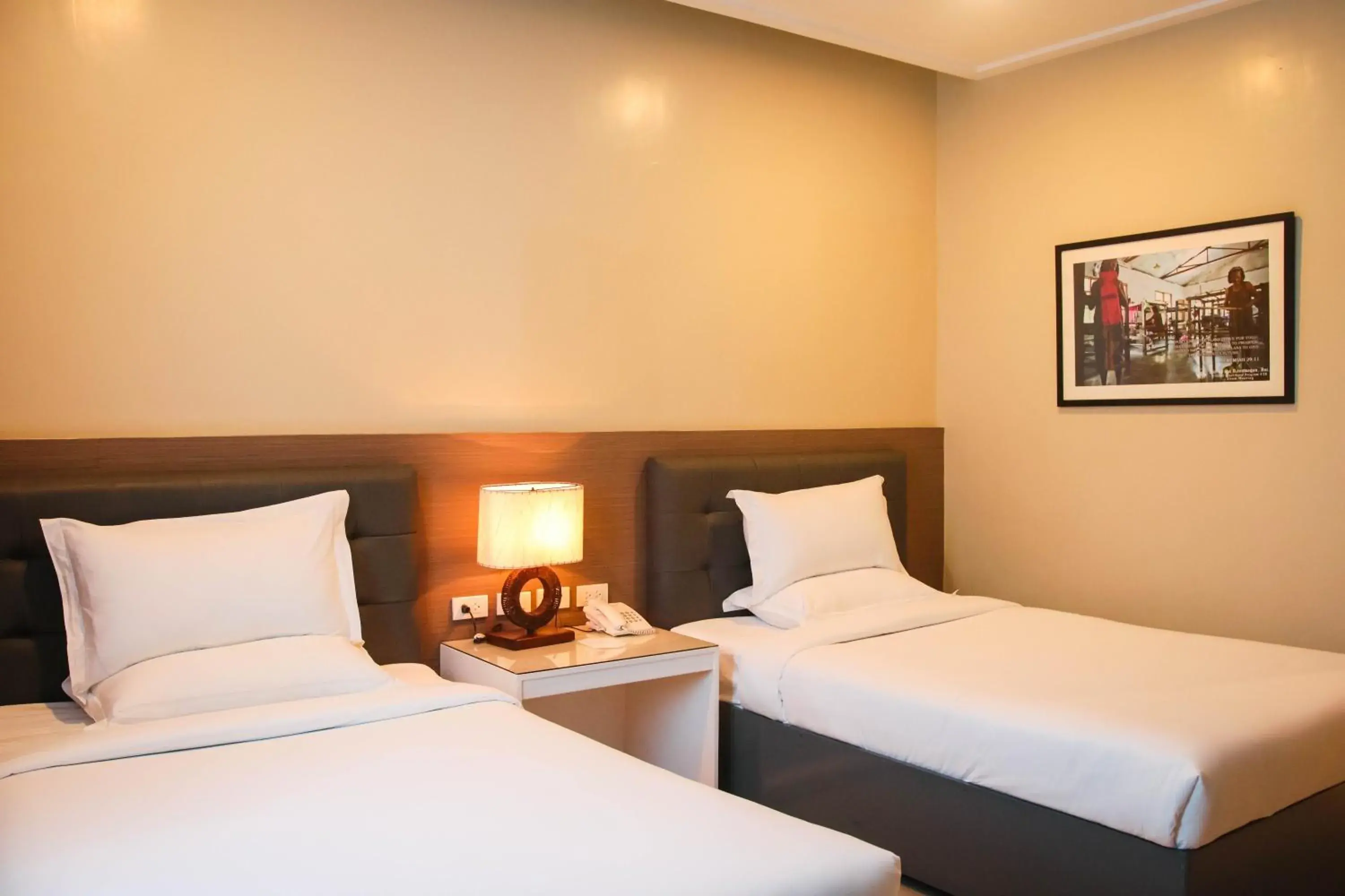 Standard Double Room in Iloilo Gateway Hotel and Suites Standard Double Room in Iloilo Gateway Hotel and Suites