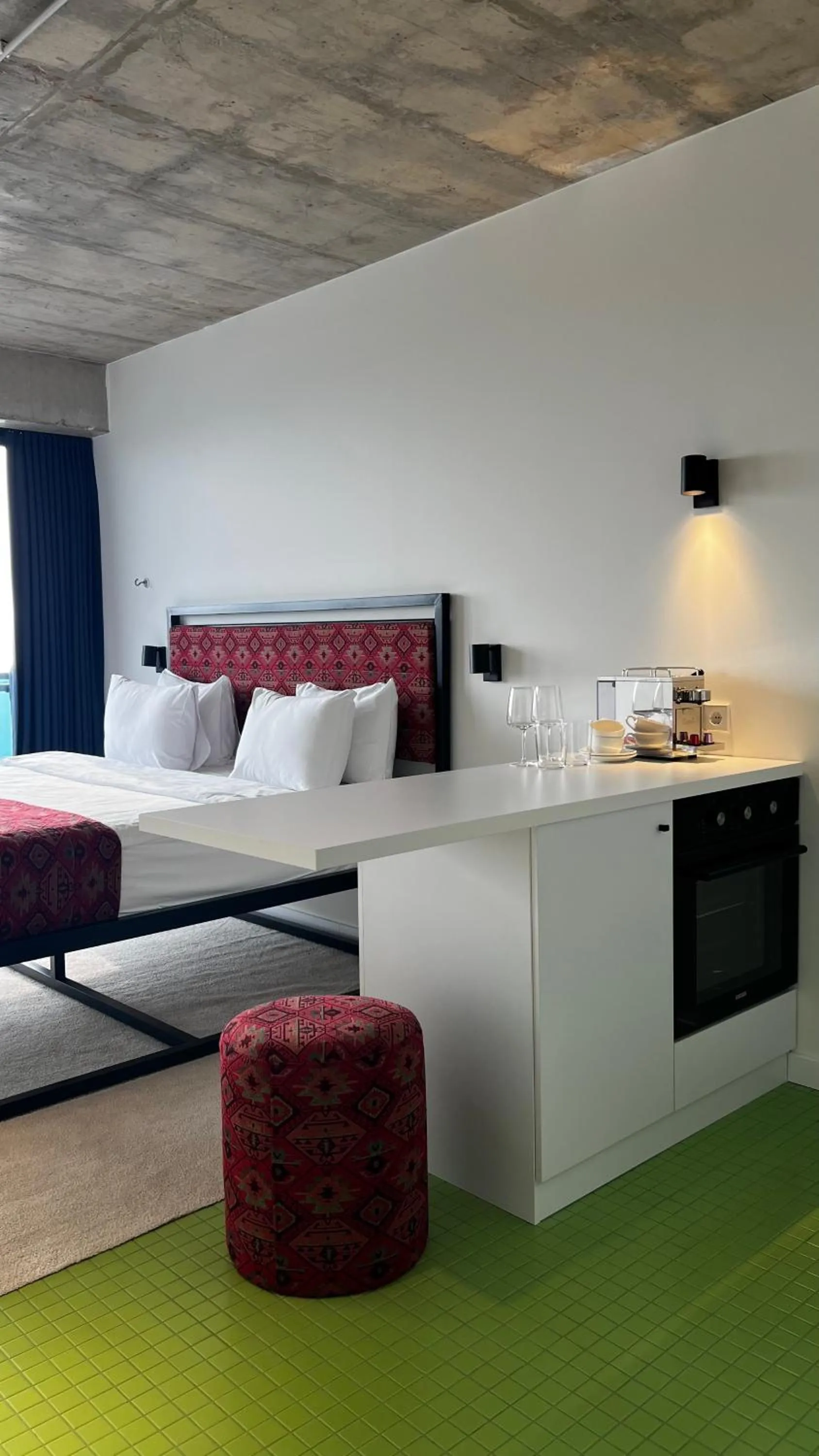 Kitchen or kitchenette in Kartuli Hotel