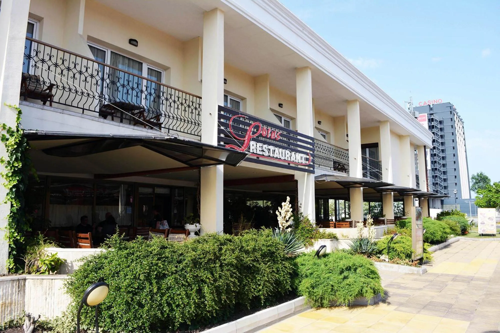 Facade/entrance in Lotus Family Hotel - Free Parking