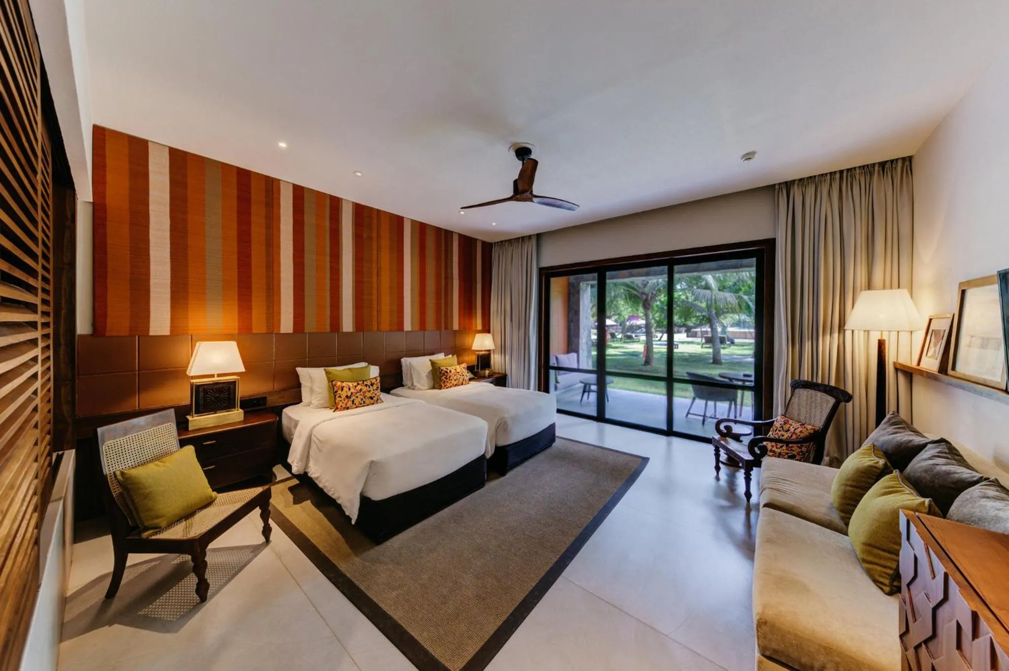 Bedroom, Bed in Cinnamon Bentota Beach - Signature Selection
