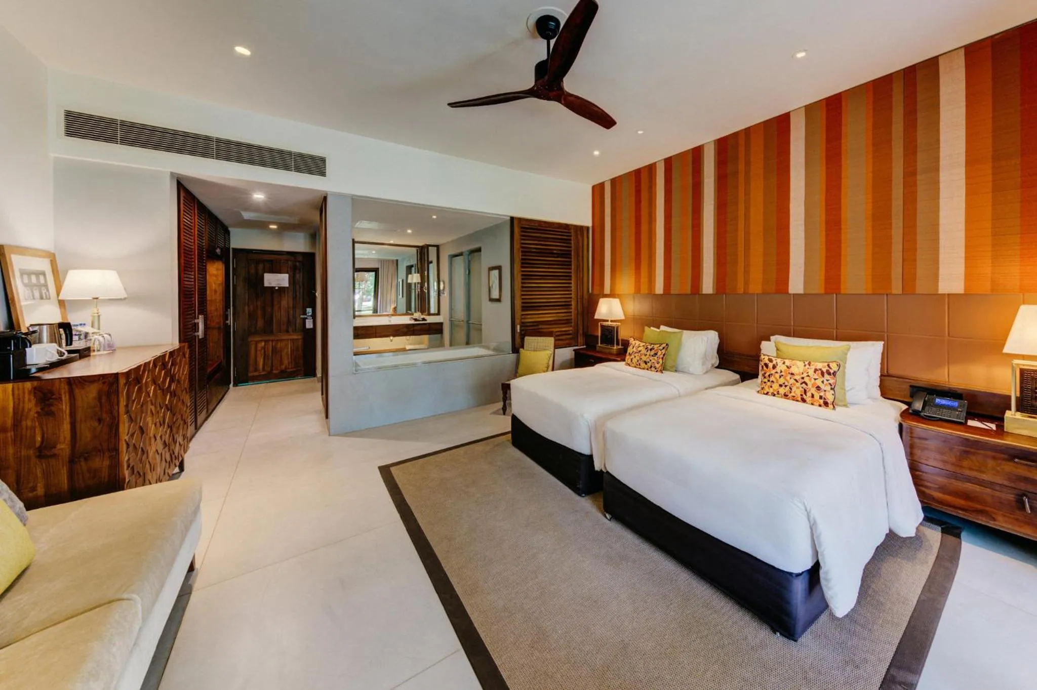 Bedroom, Bed in Cinnamon Bentota Beach - Signature Selection