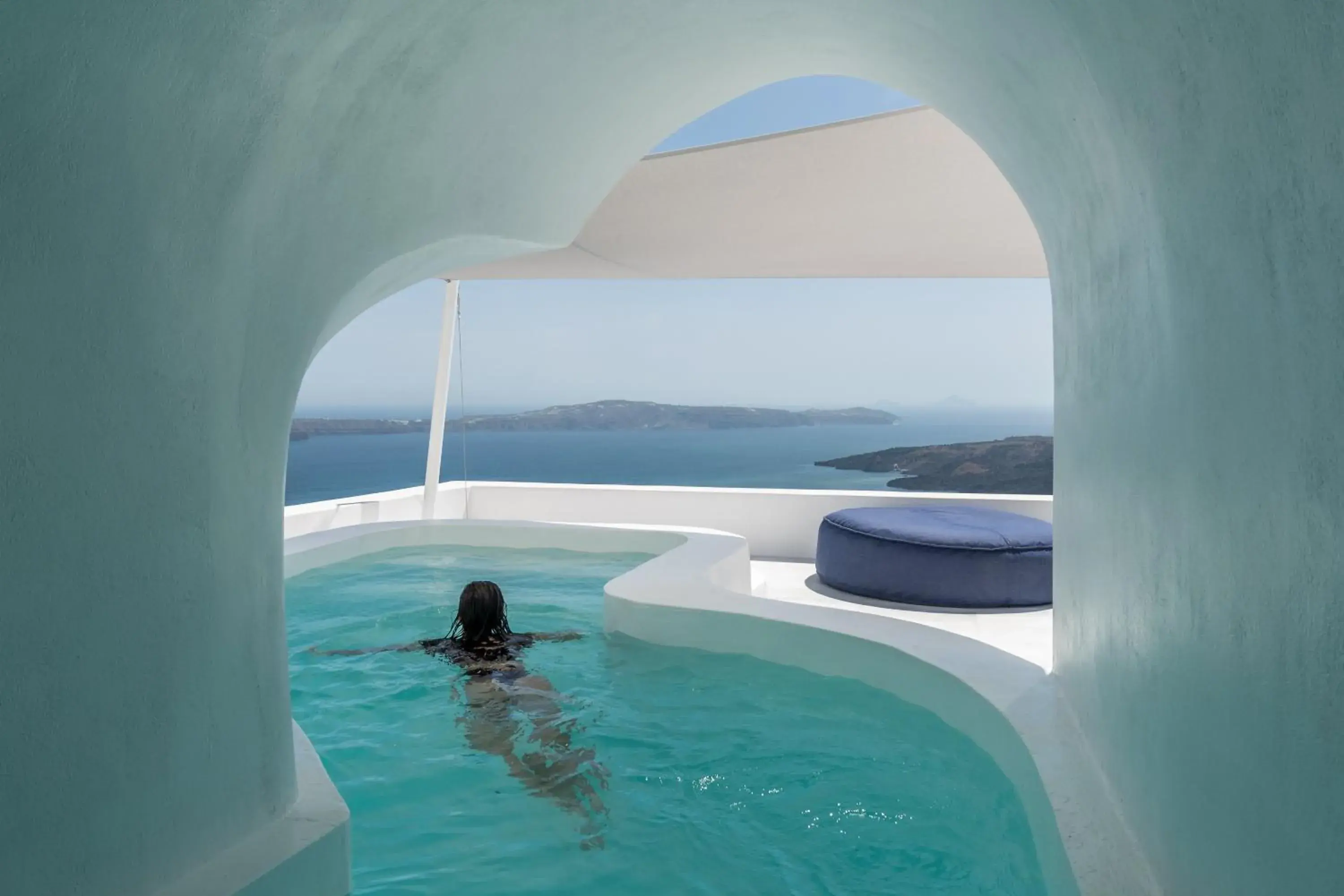 Kivotos Villa with Outdoor Private Cave Pool in White Ark Kivotos Villa with Outdoor Private Cave Pool in White Ark