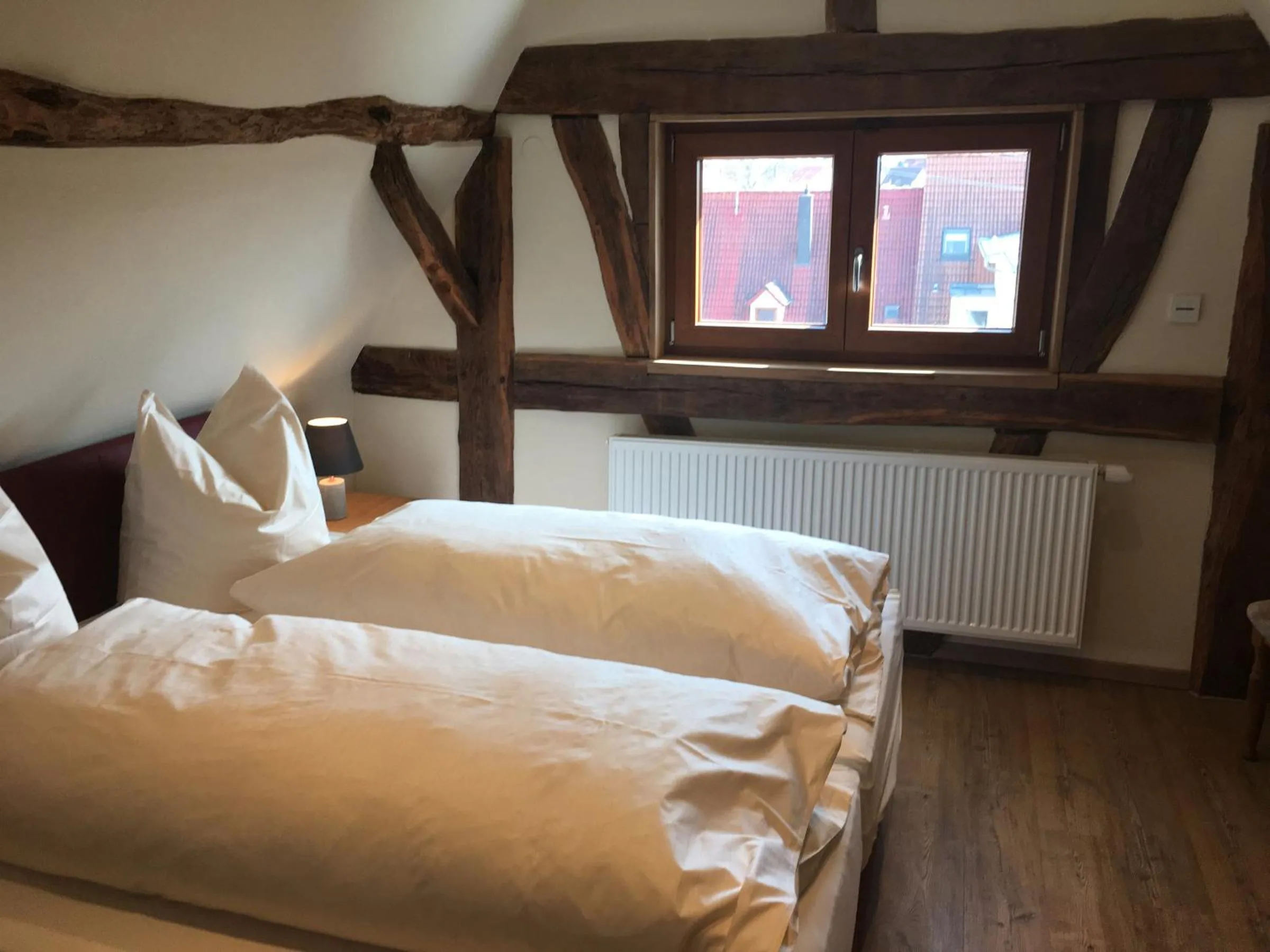 Property building, Bed in Gasthof Zum Ochsen