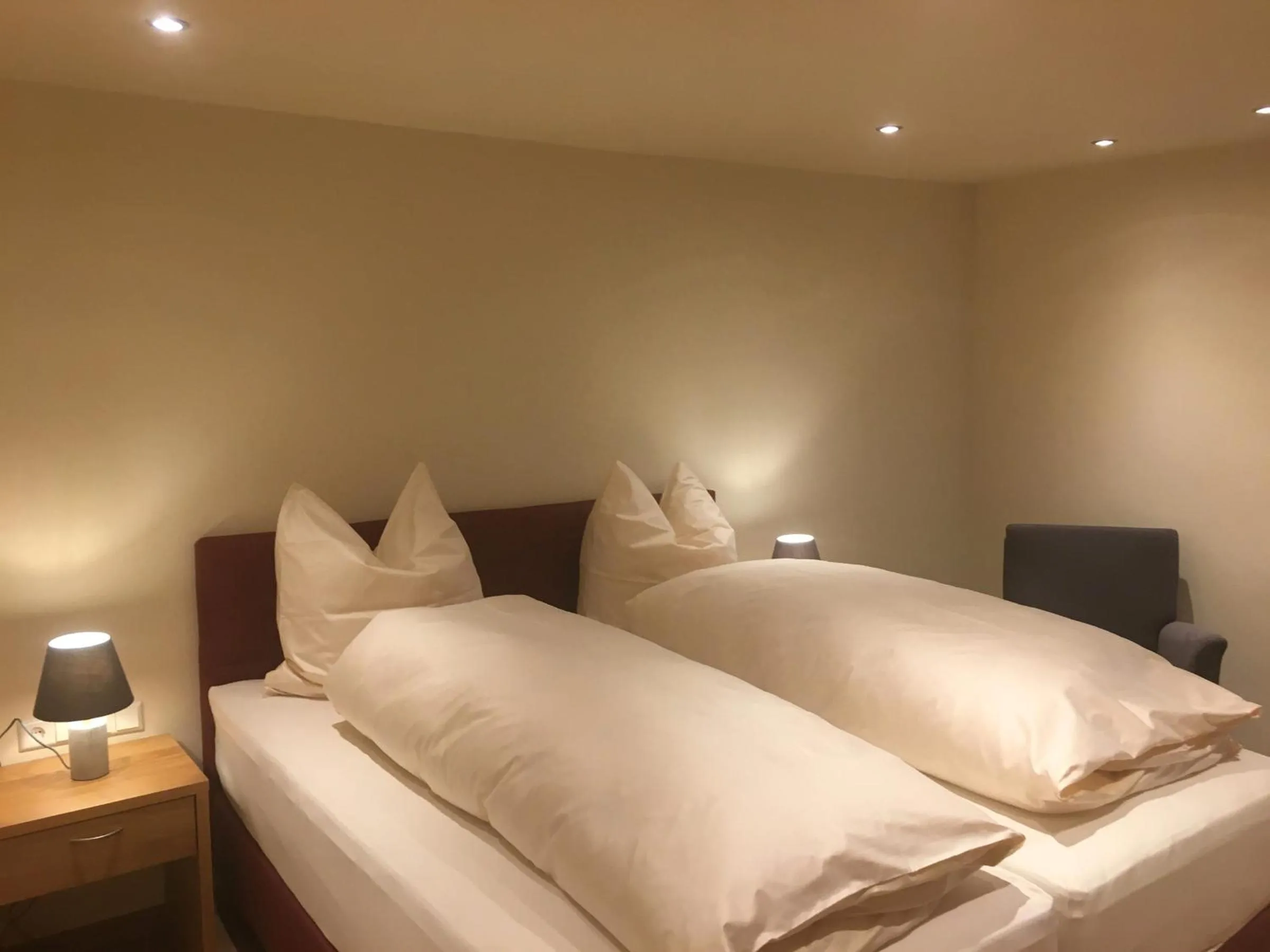 Living room, Bed in Gasthof Zum Ochsen