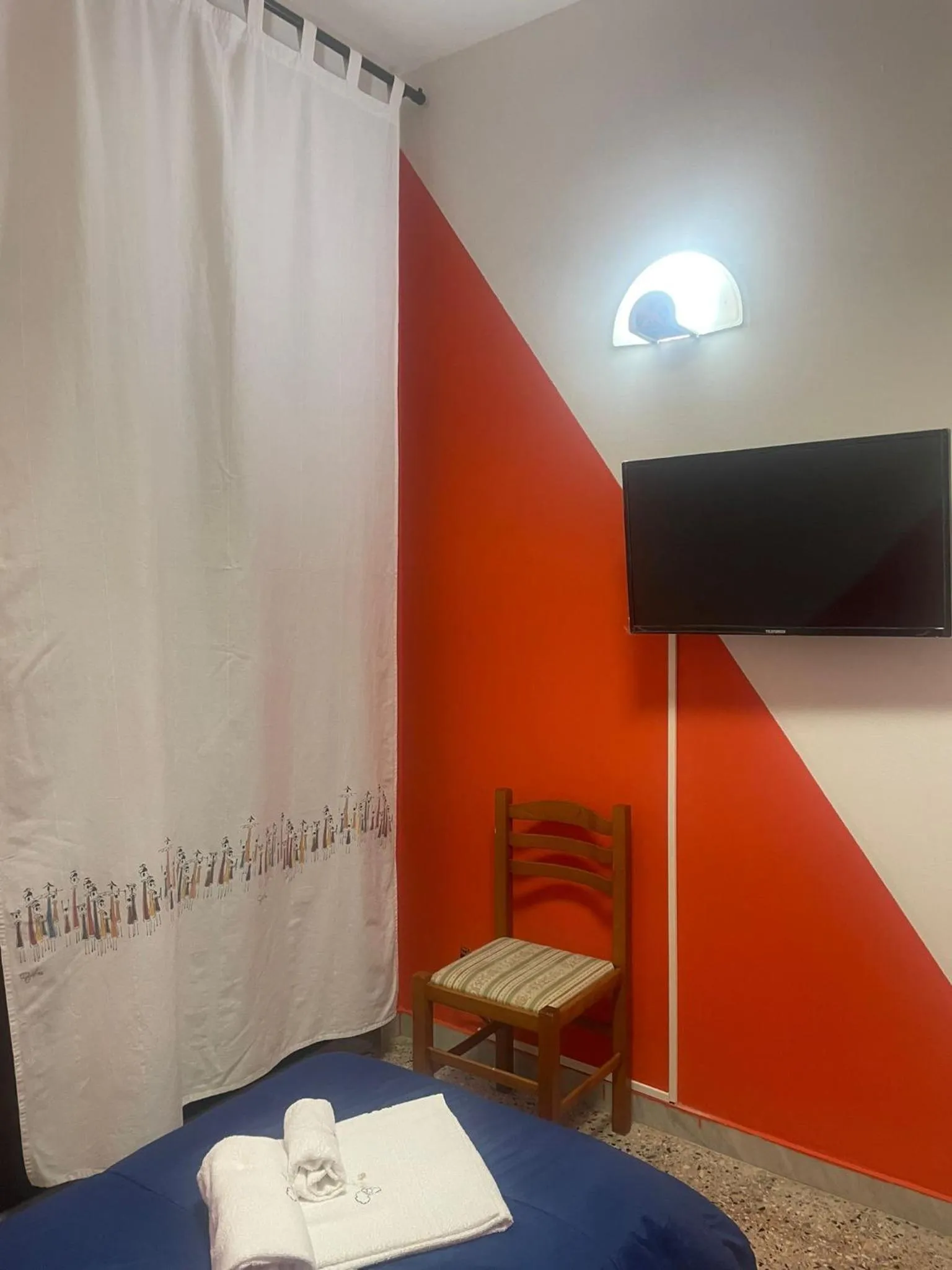 Bed in Beteyà Hostel Don Bosco