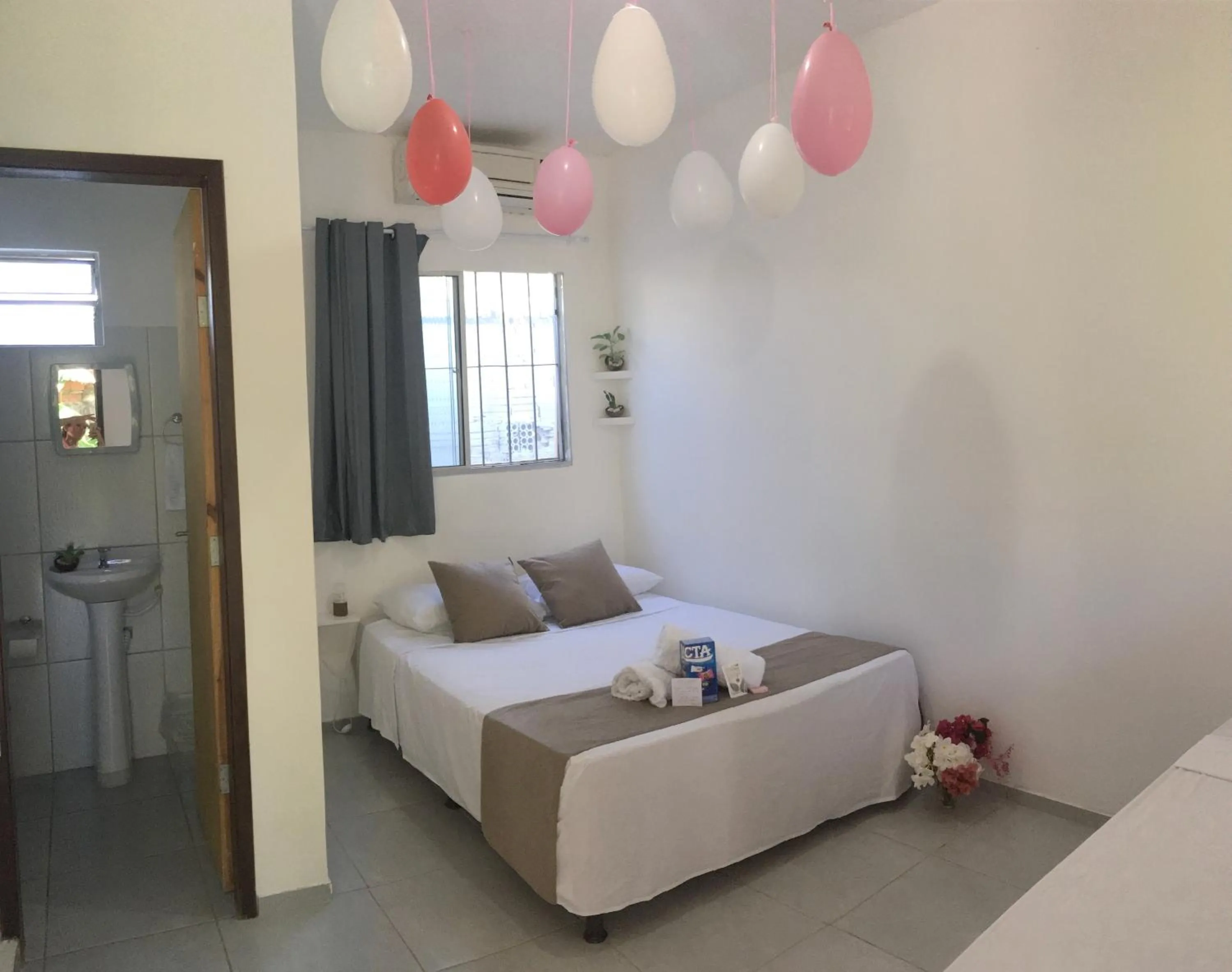 Bedroom, Bed in Pousada Lemos