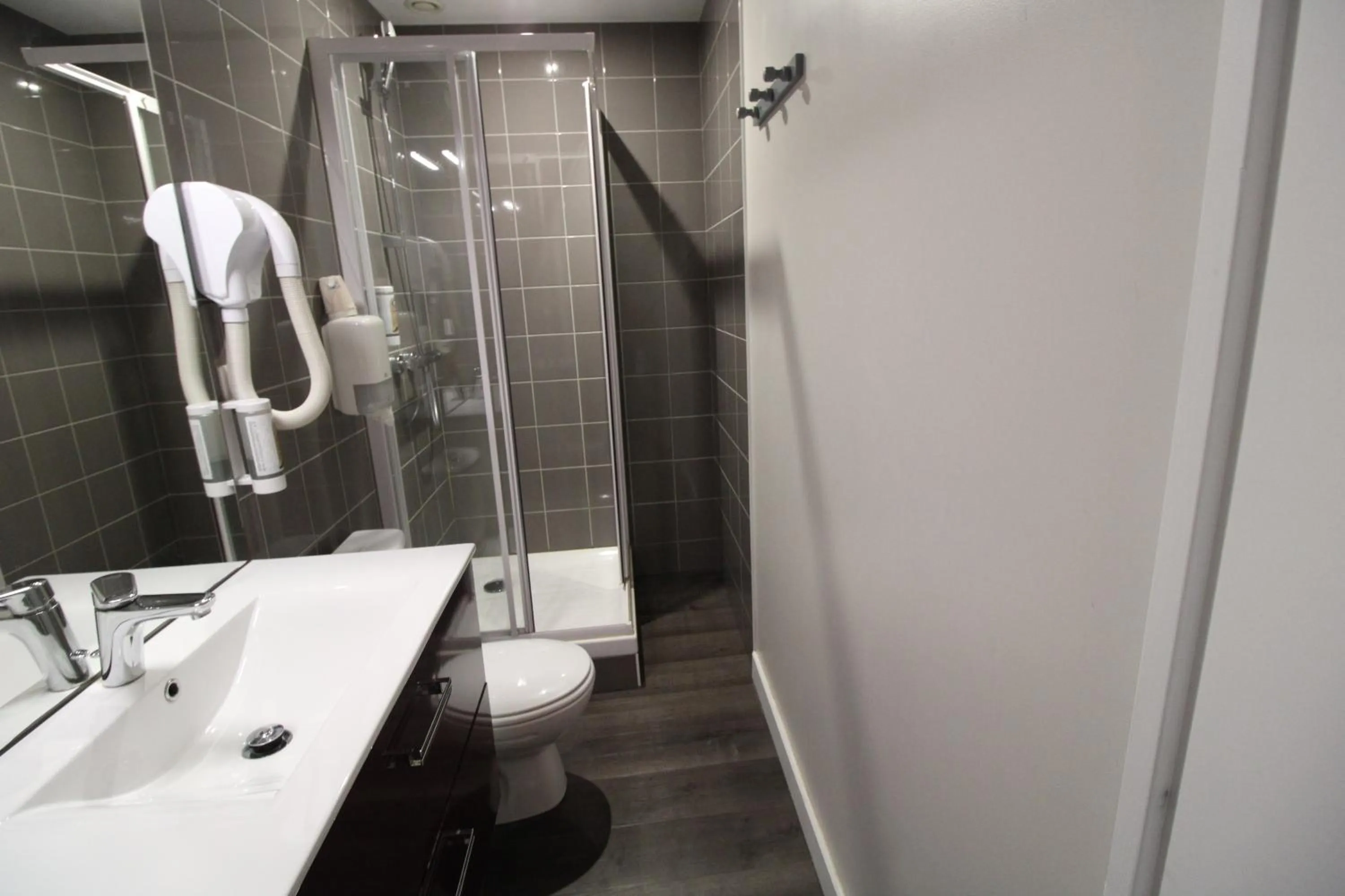 Bathroom in Hôtel Casabianca