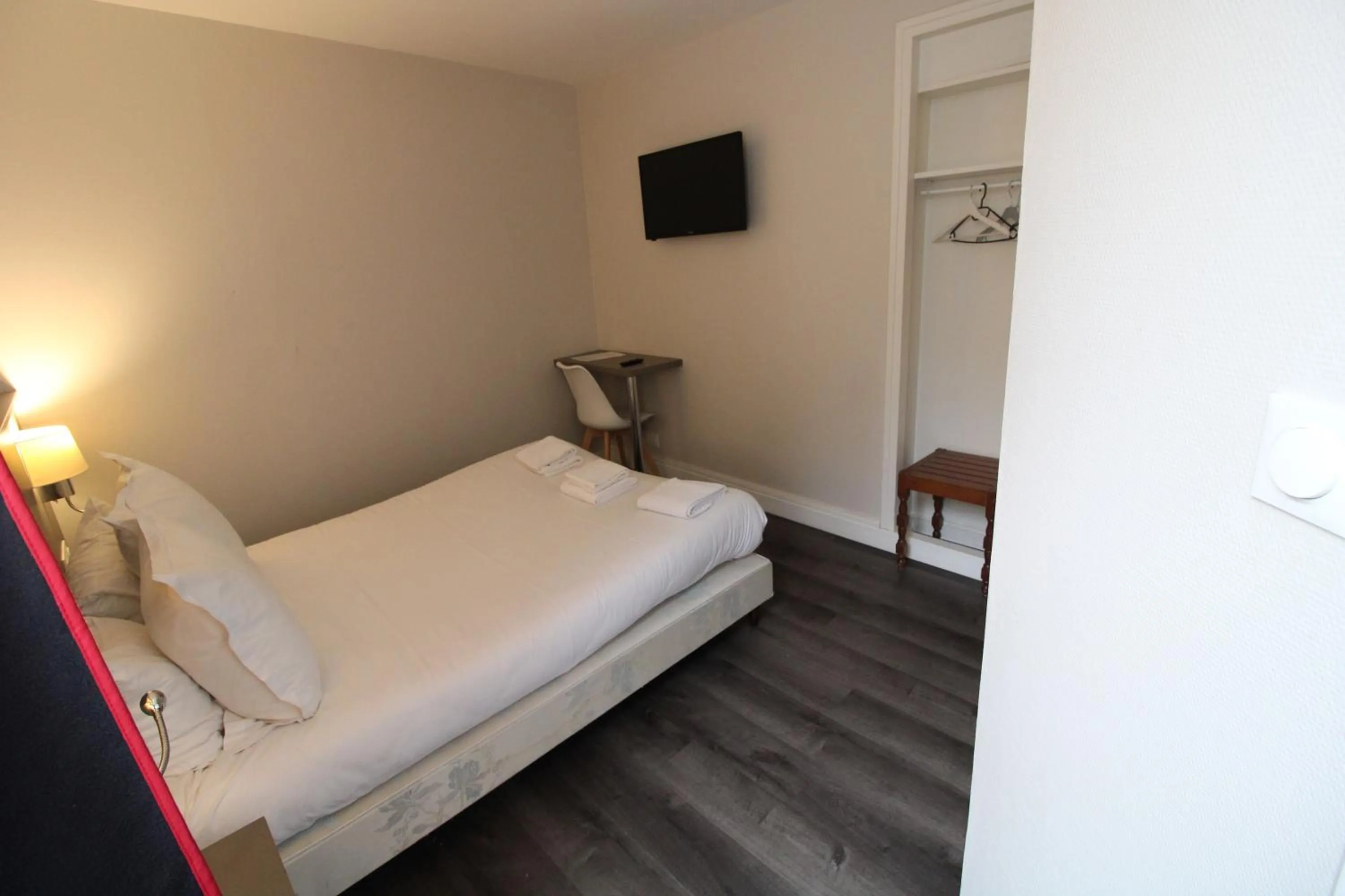 Bedroom in Hôtel Casabianca