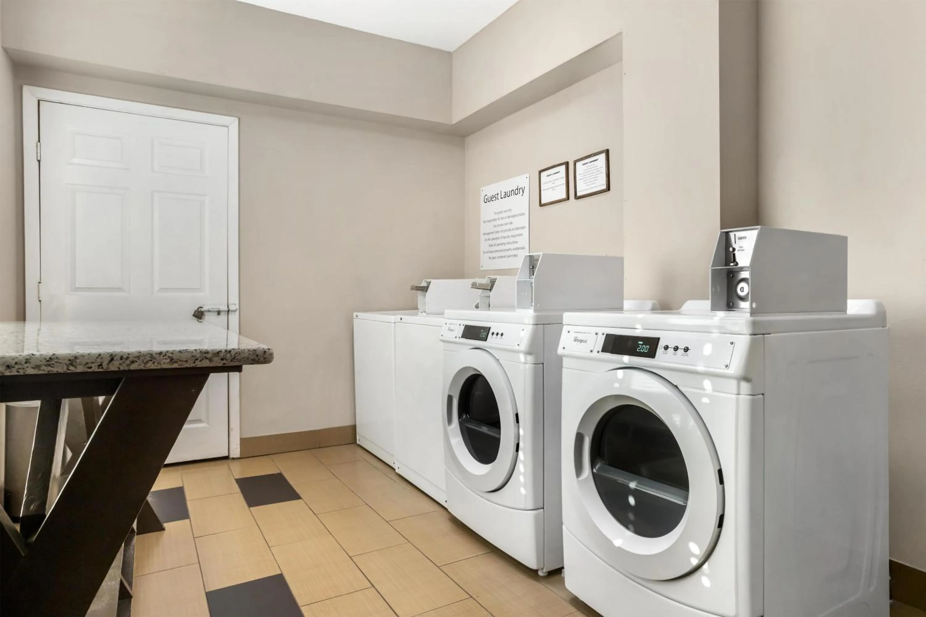 laundry in Best Western Plus Heritage Inn & Suites Houston,Pasadena,Deer Park,Channelview