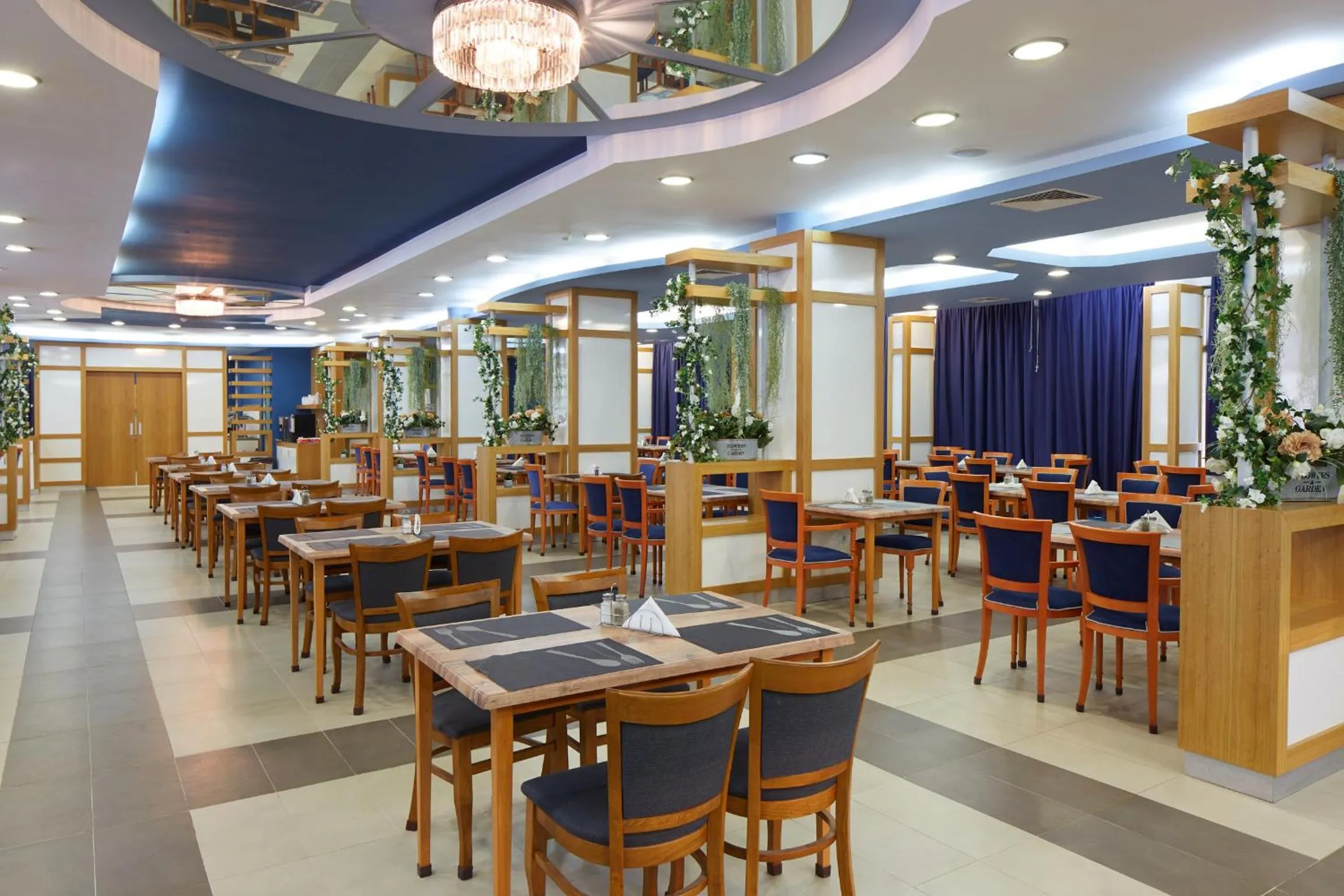 Restaurant/places to eat in Diamond Hotel - All Inclusive