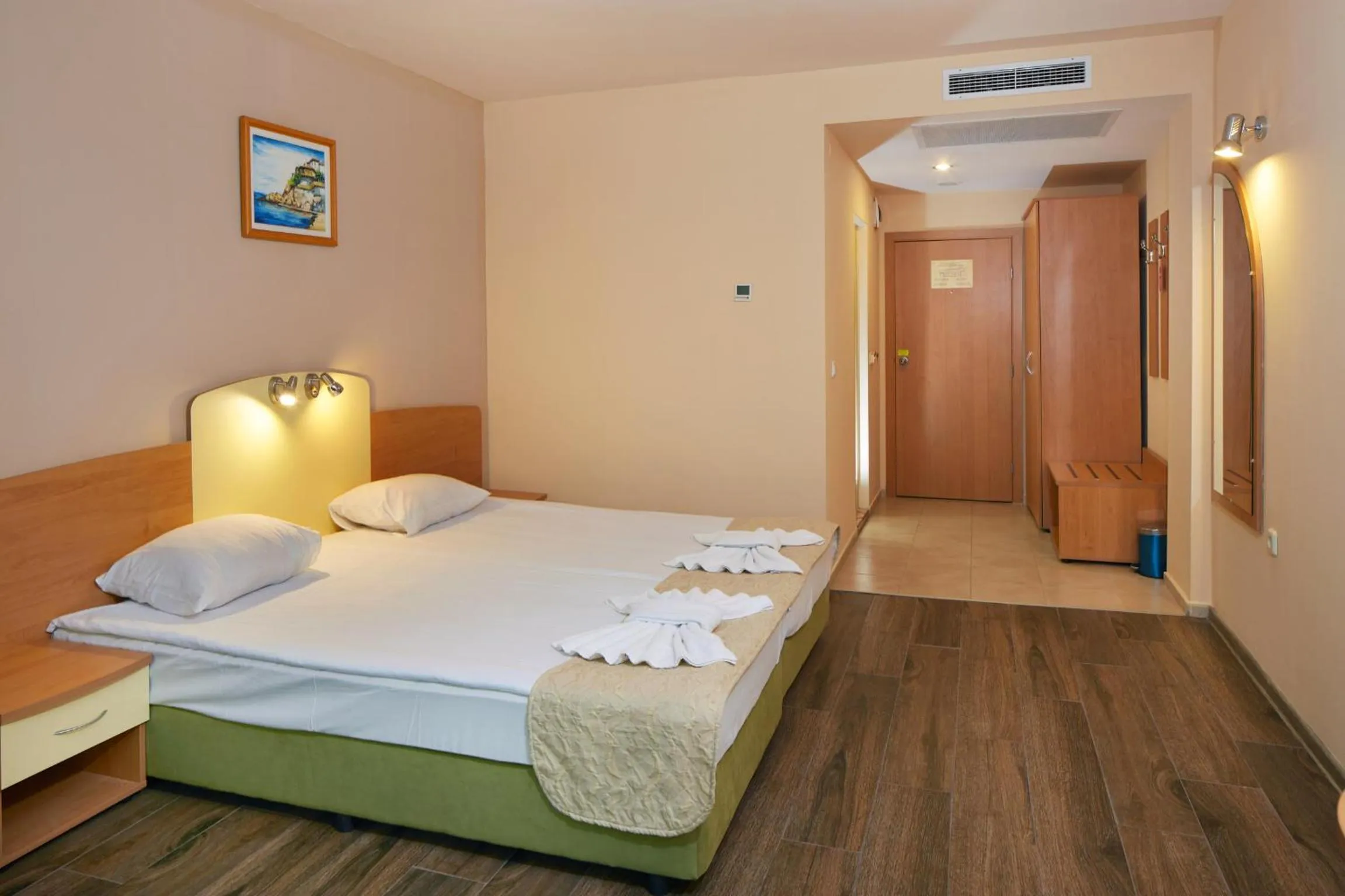 Bed in Diamond Hotel - All Inclusive