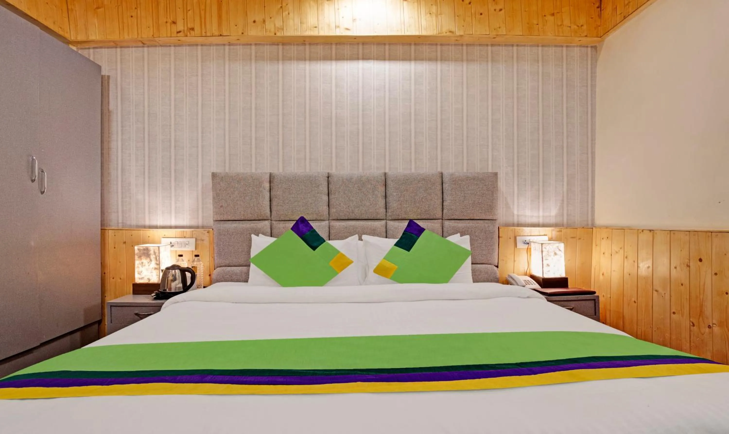 Bedroom, Bed in Treebo Kosmos Anamika, 1 Km From Nainital Lake