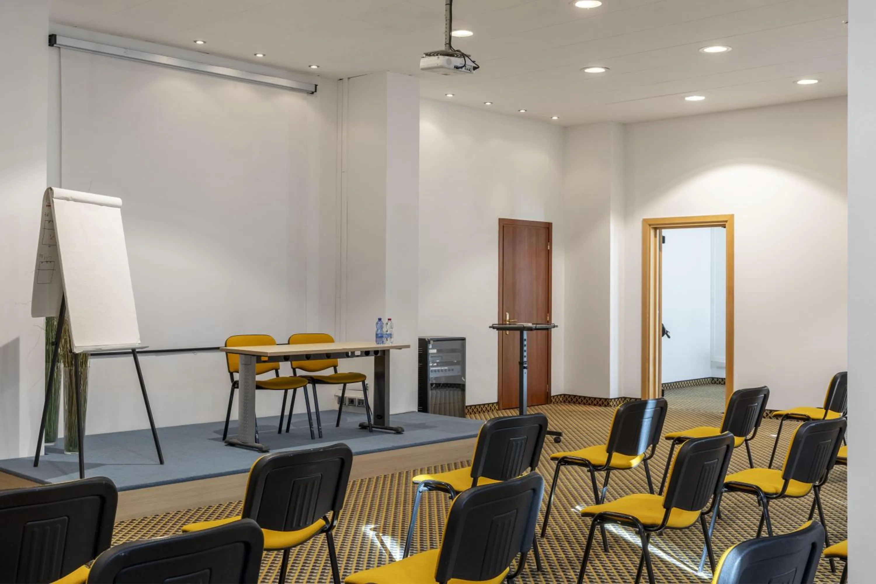 Meeting/conference room in B&B HOTEL Cuneo Cristal