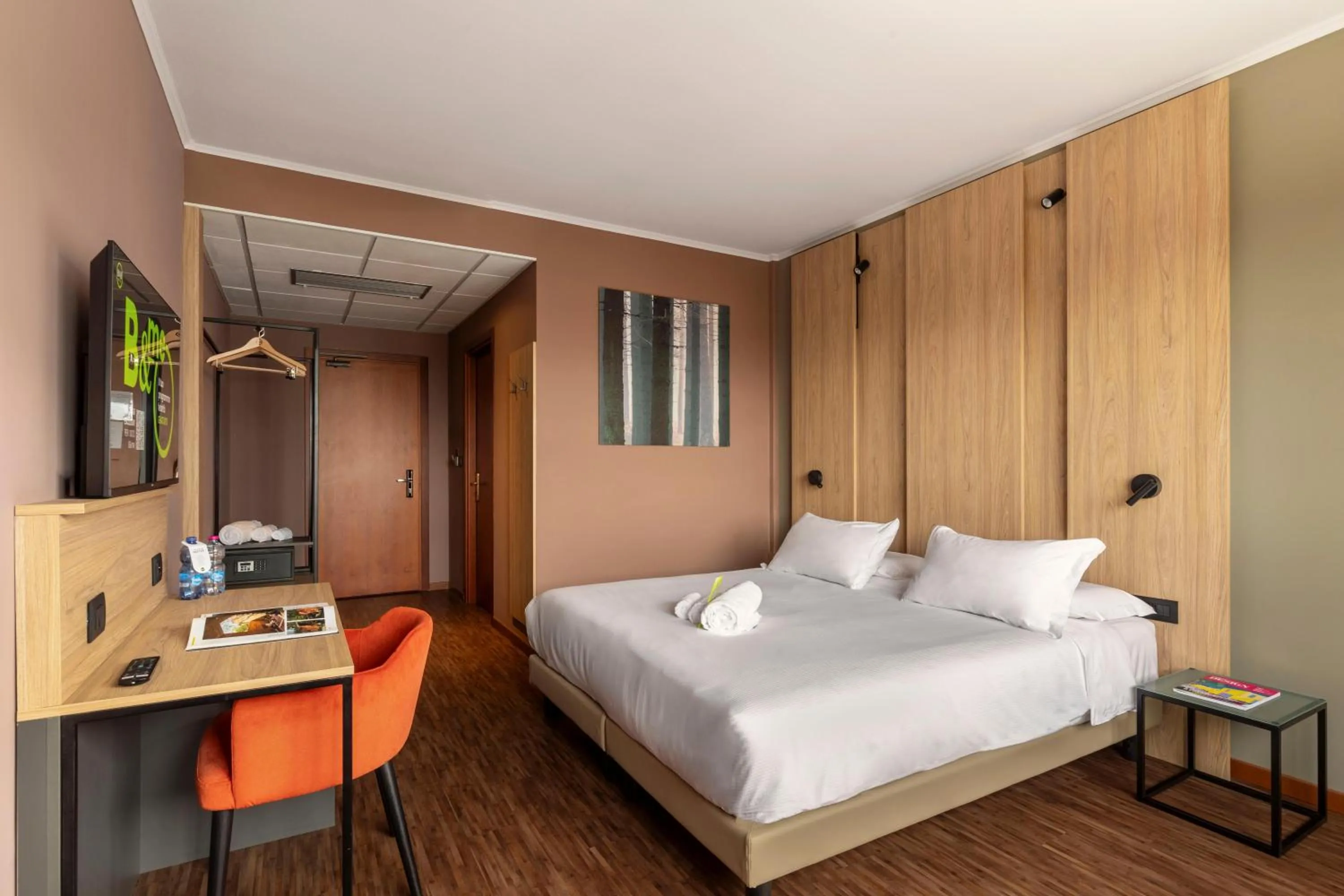 Double Room - Disability Access in B&B HOTEL Cuneo Cristal