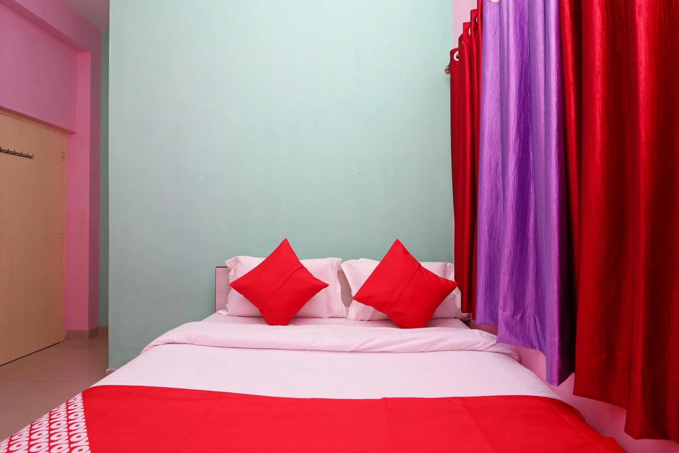 Bedroom, Bed in Super Hotel O Apan Guest House Near Acropolis Mall