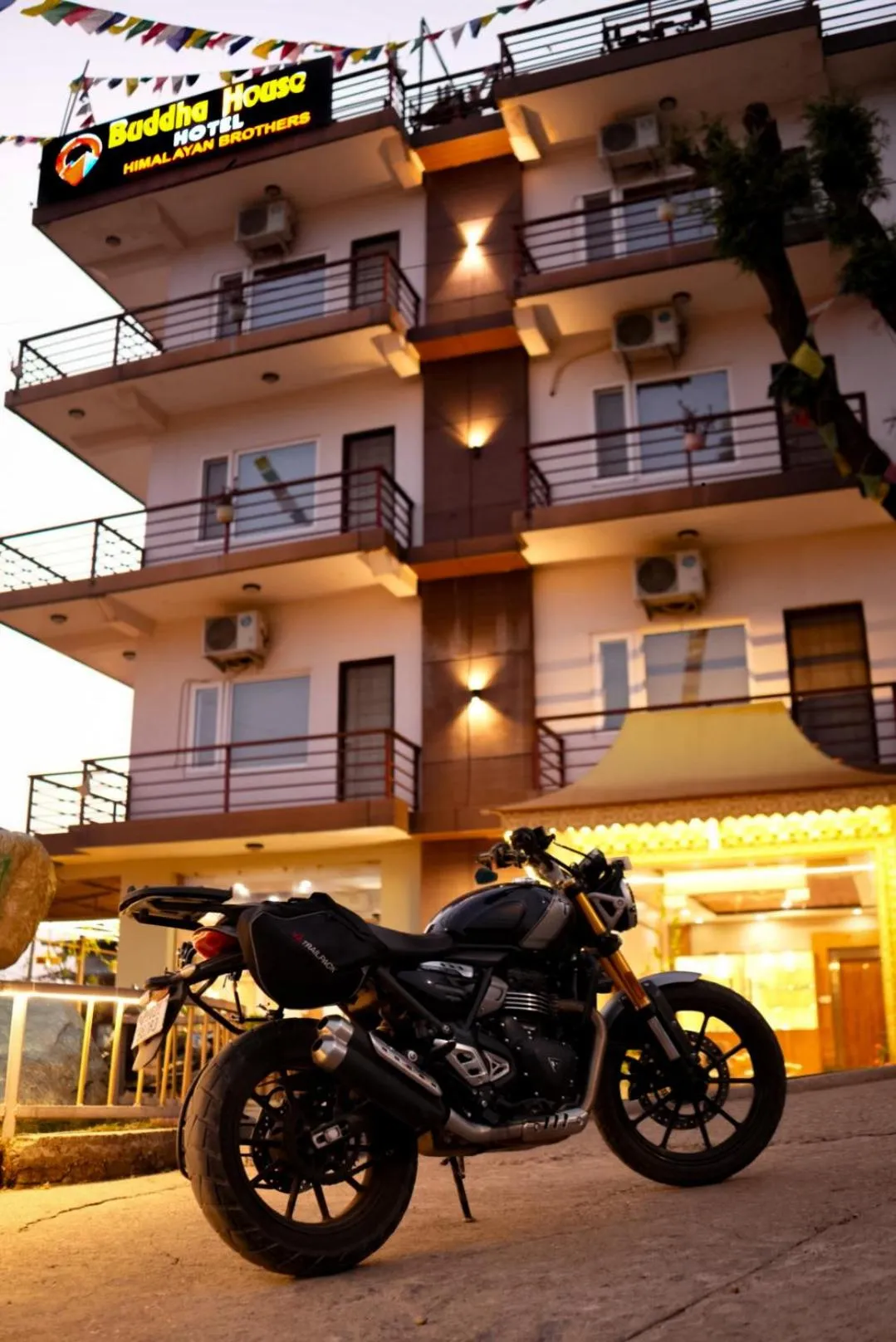 Property building in Hotel Buddha House Himalayan Brothers