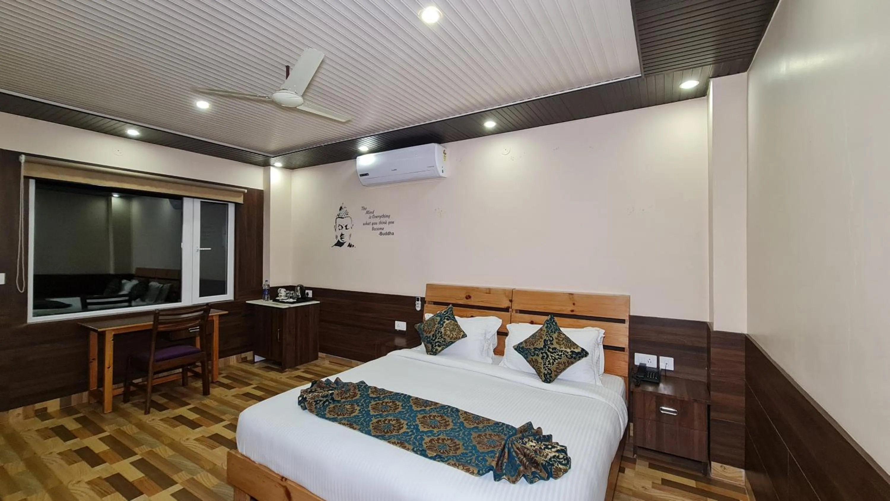 Coffee/tea facilities, Bed in Hotel Buddha House Himalayan Brothers