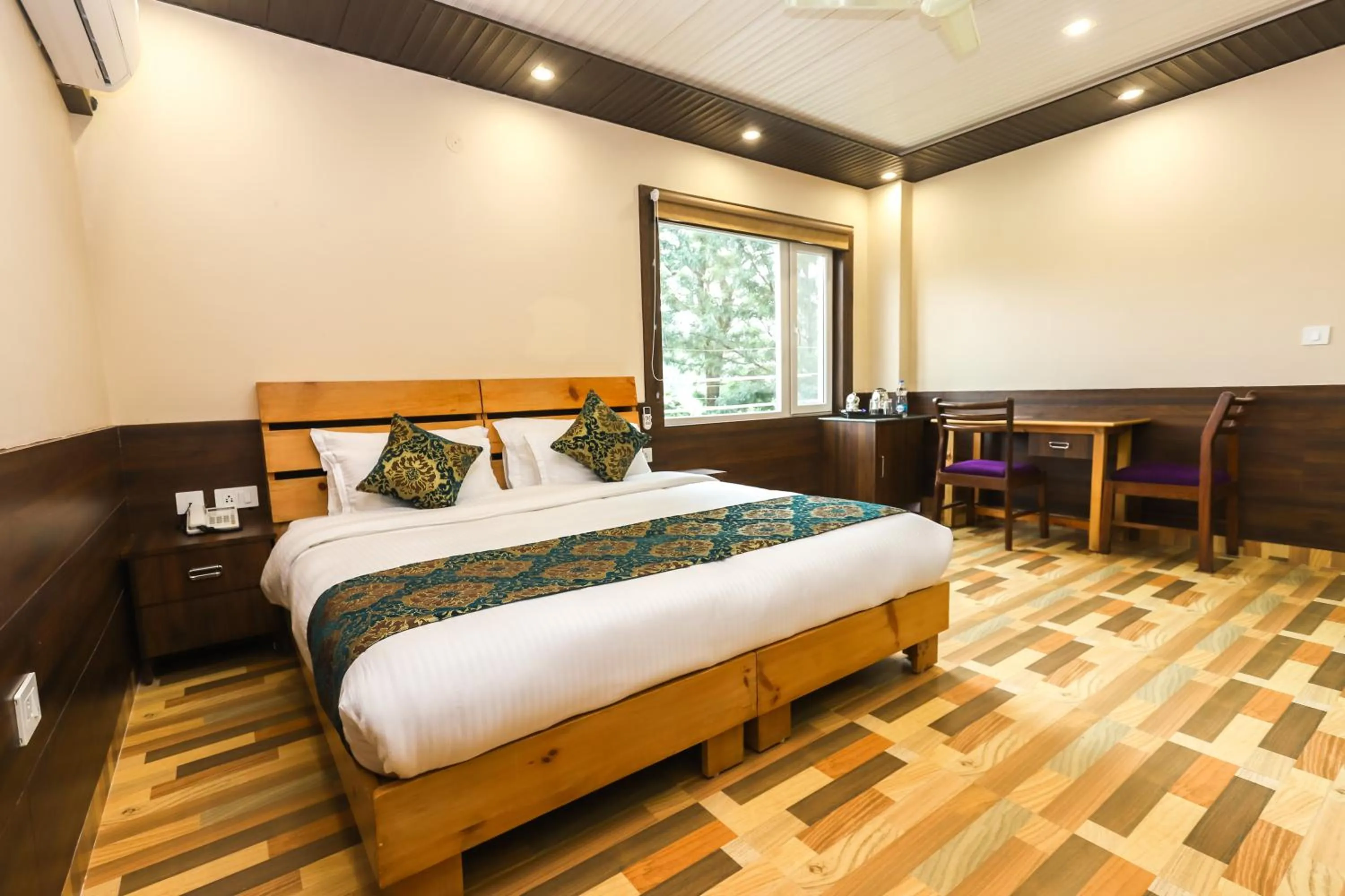 Photo of the whole room, Bed in Hotel Buddha House Himalayan Brothers