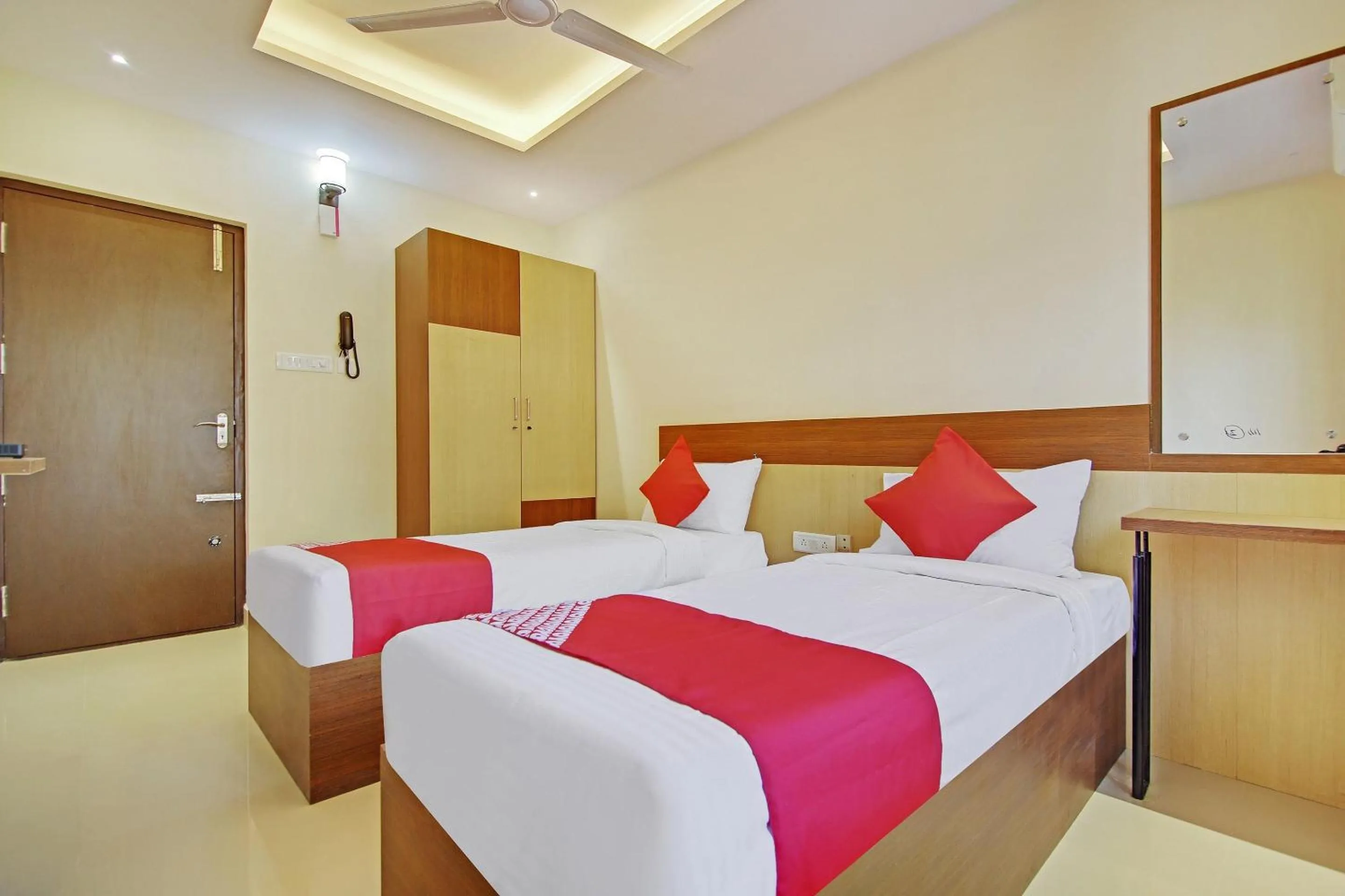 Bedroom in Super Collection O Withinn Hotel