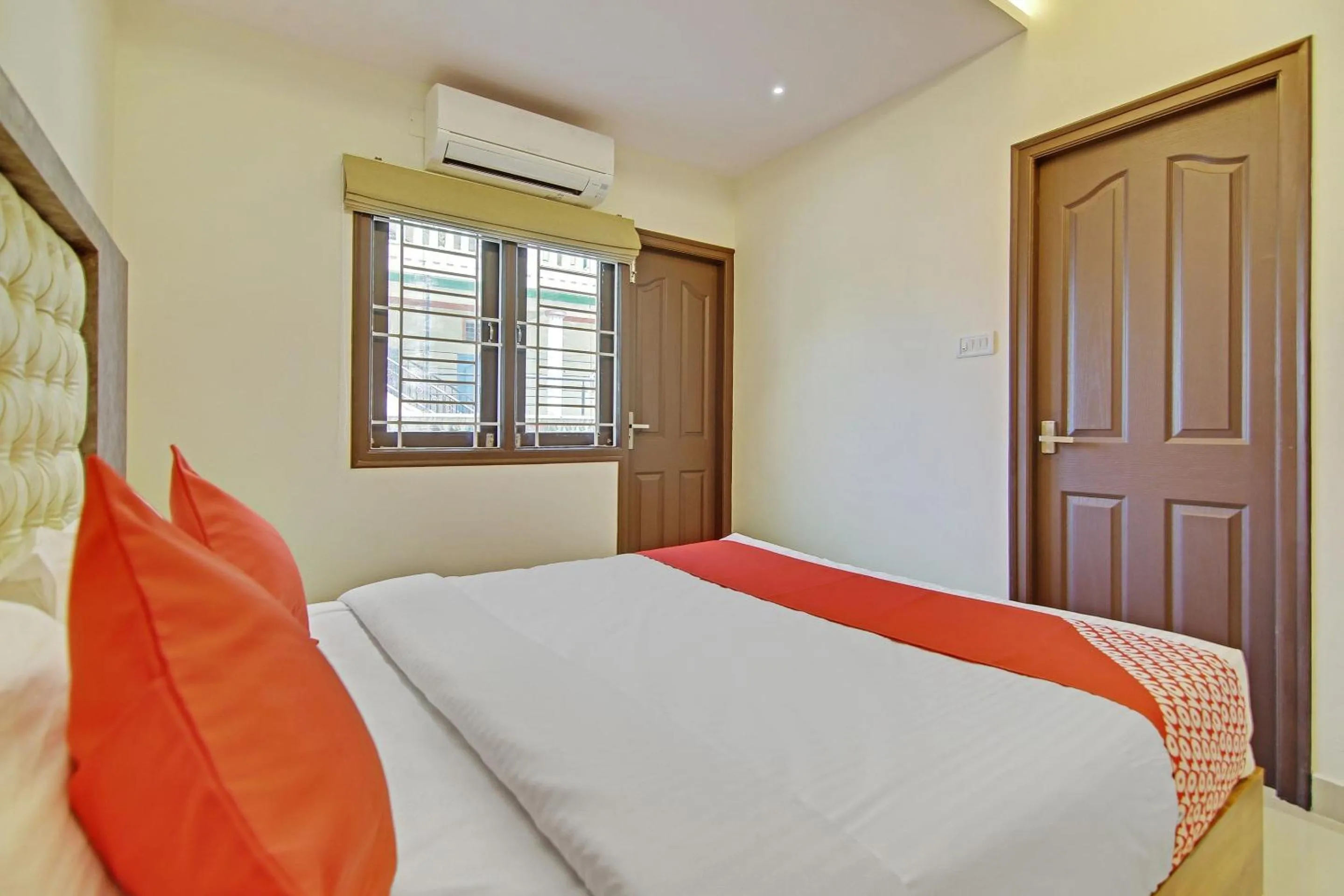 Bedroom in Super Collection O Withinn Hotel