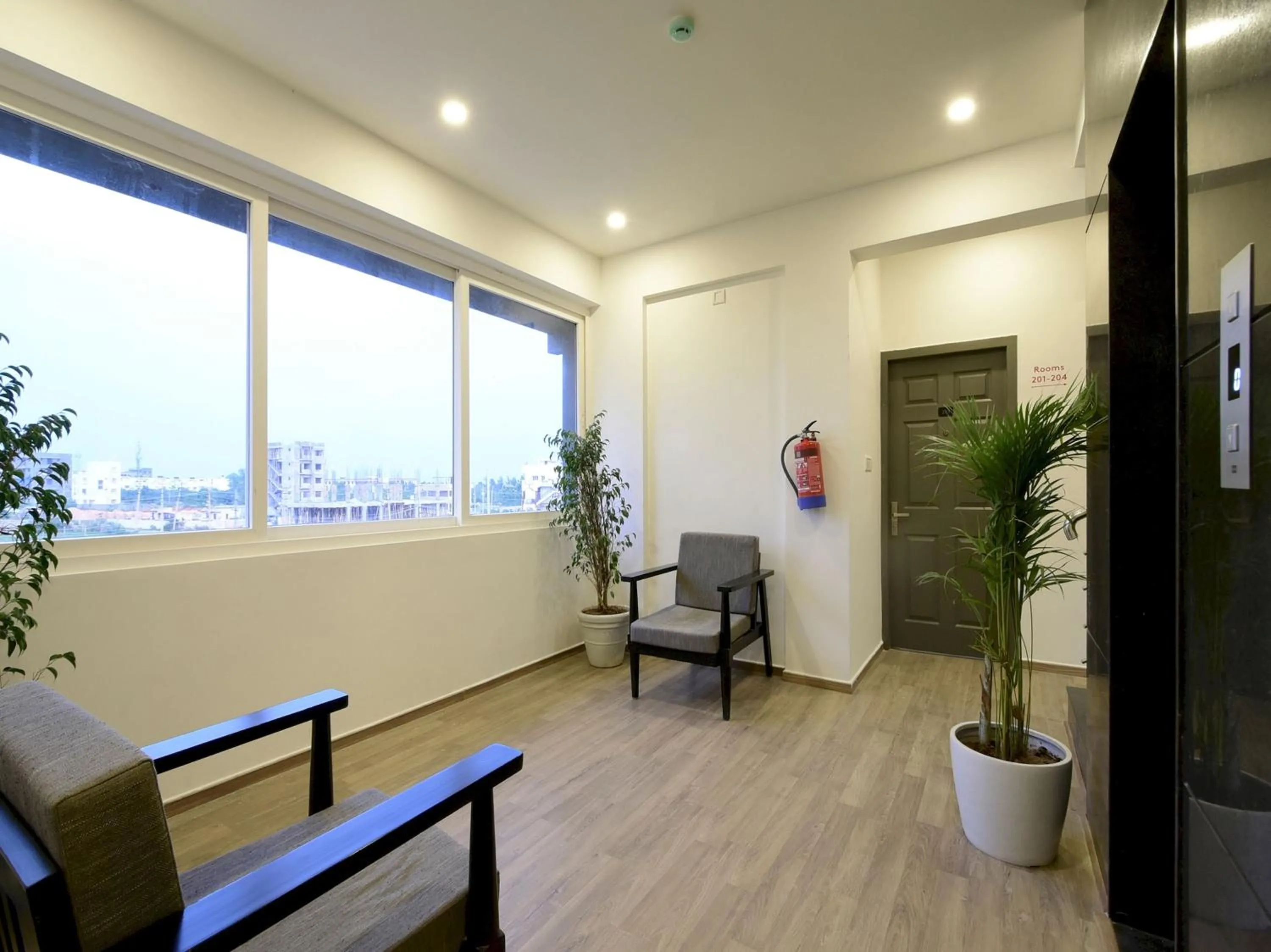 Lobby or reception in Townhouse Airport Road