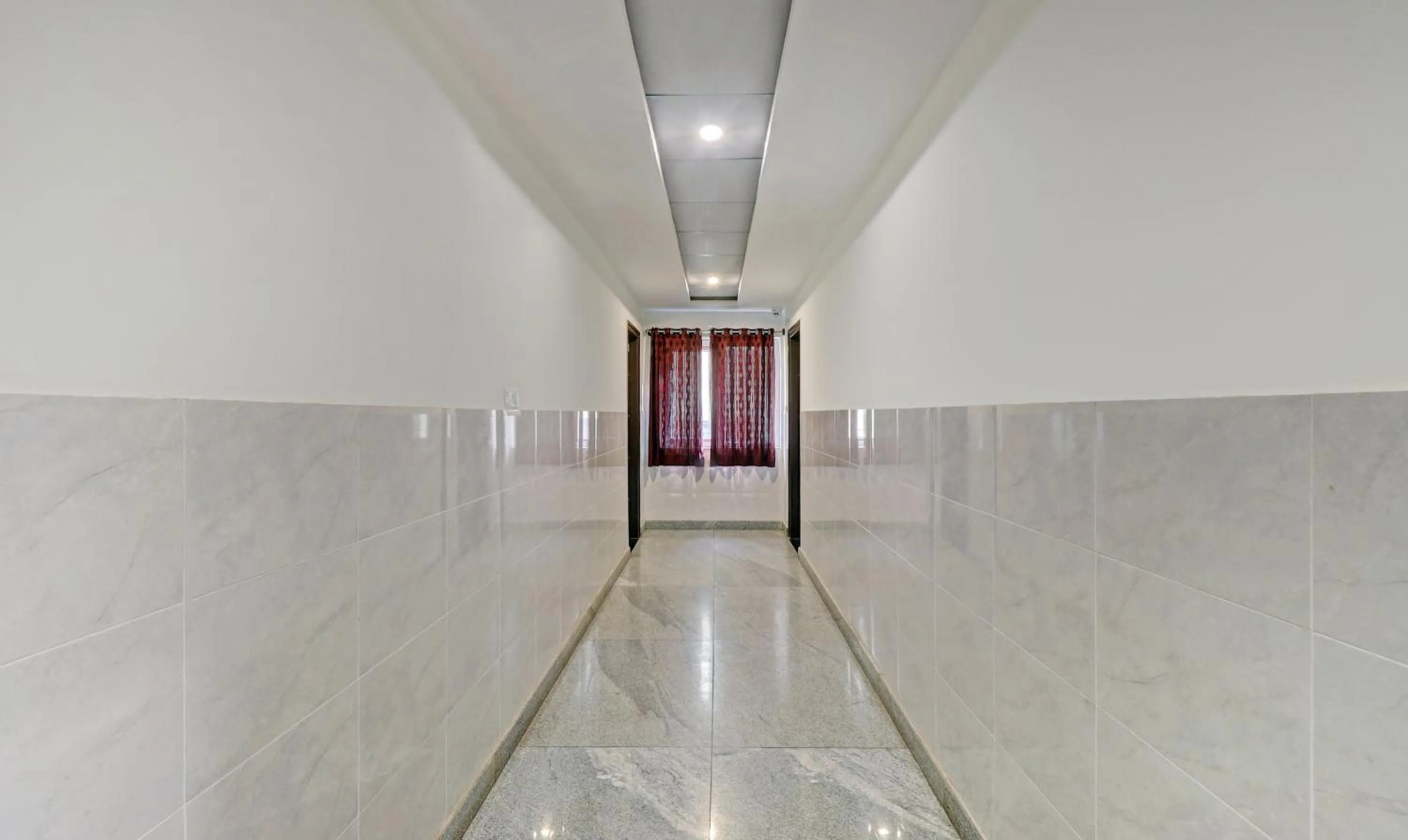 Lobby or reception in Treebo Sai Suites Inn Nagavara