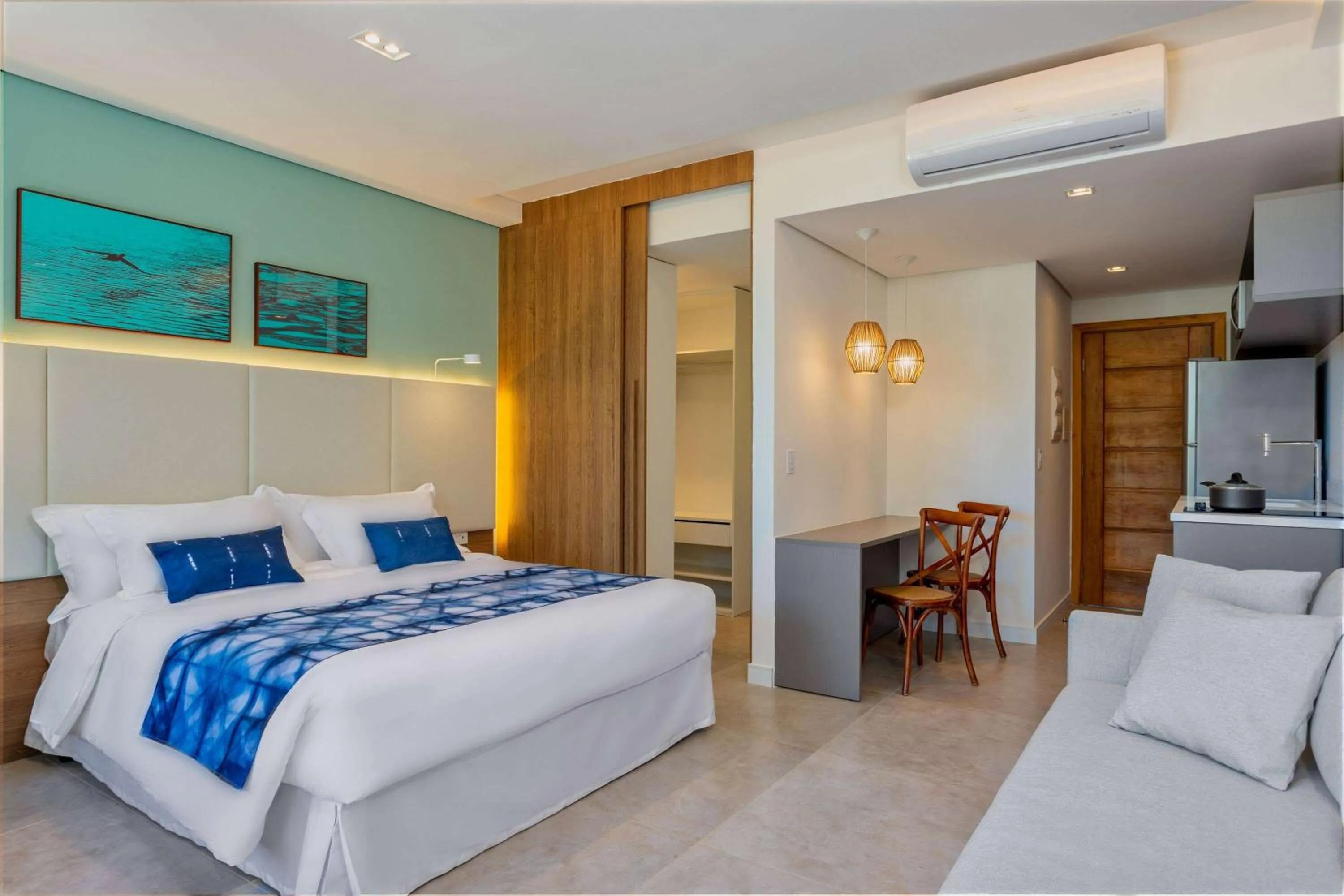 Photo of the whole room, Bed in Casa Di Sirena Ilhabela