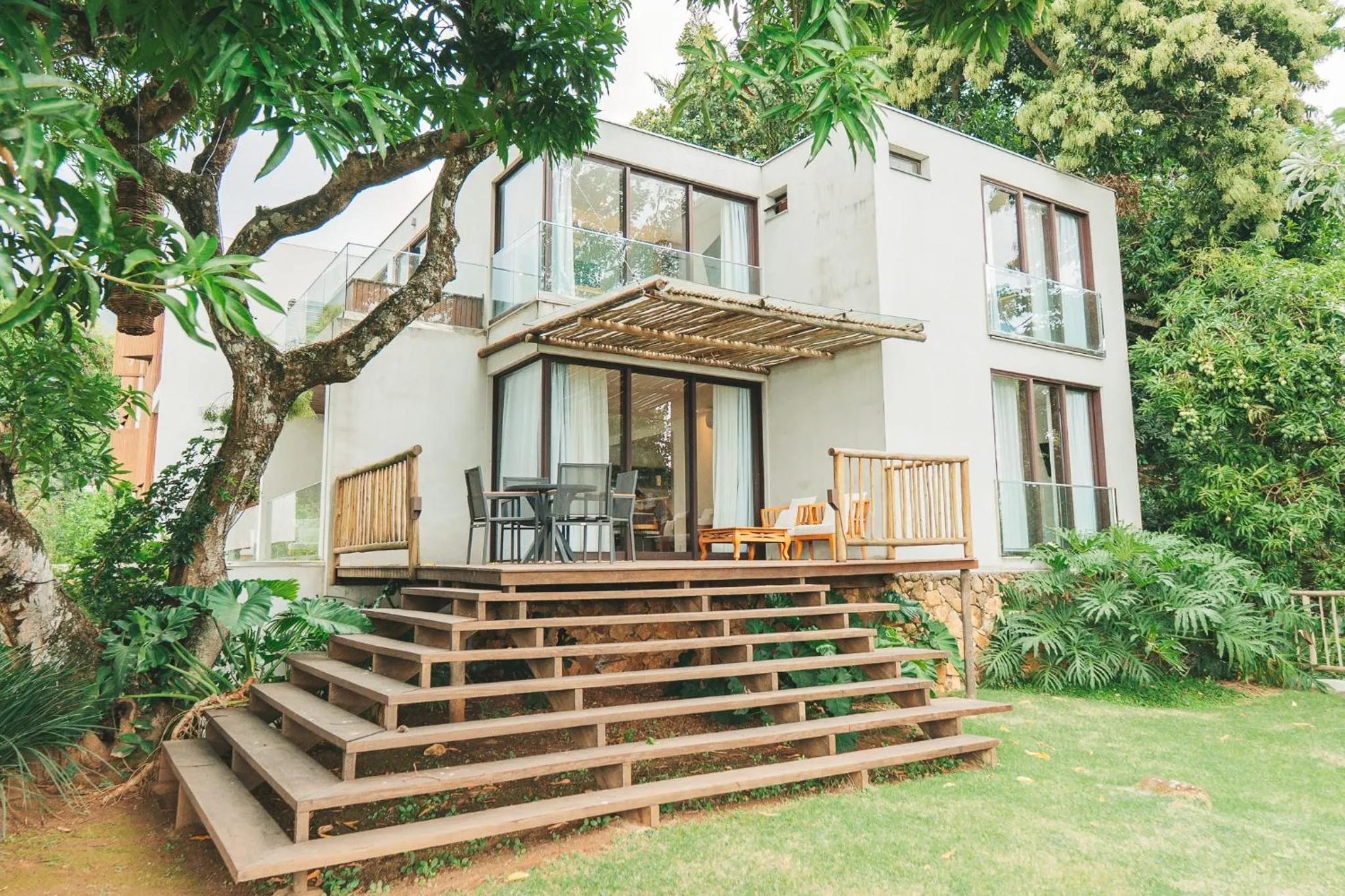 Facade/entrance in Casa Di Sirena Ilhabela