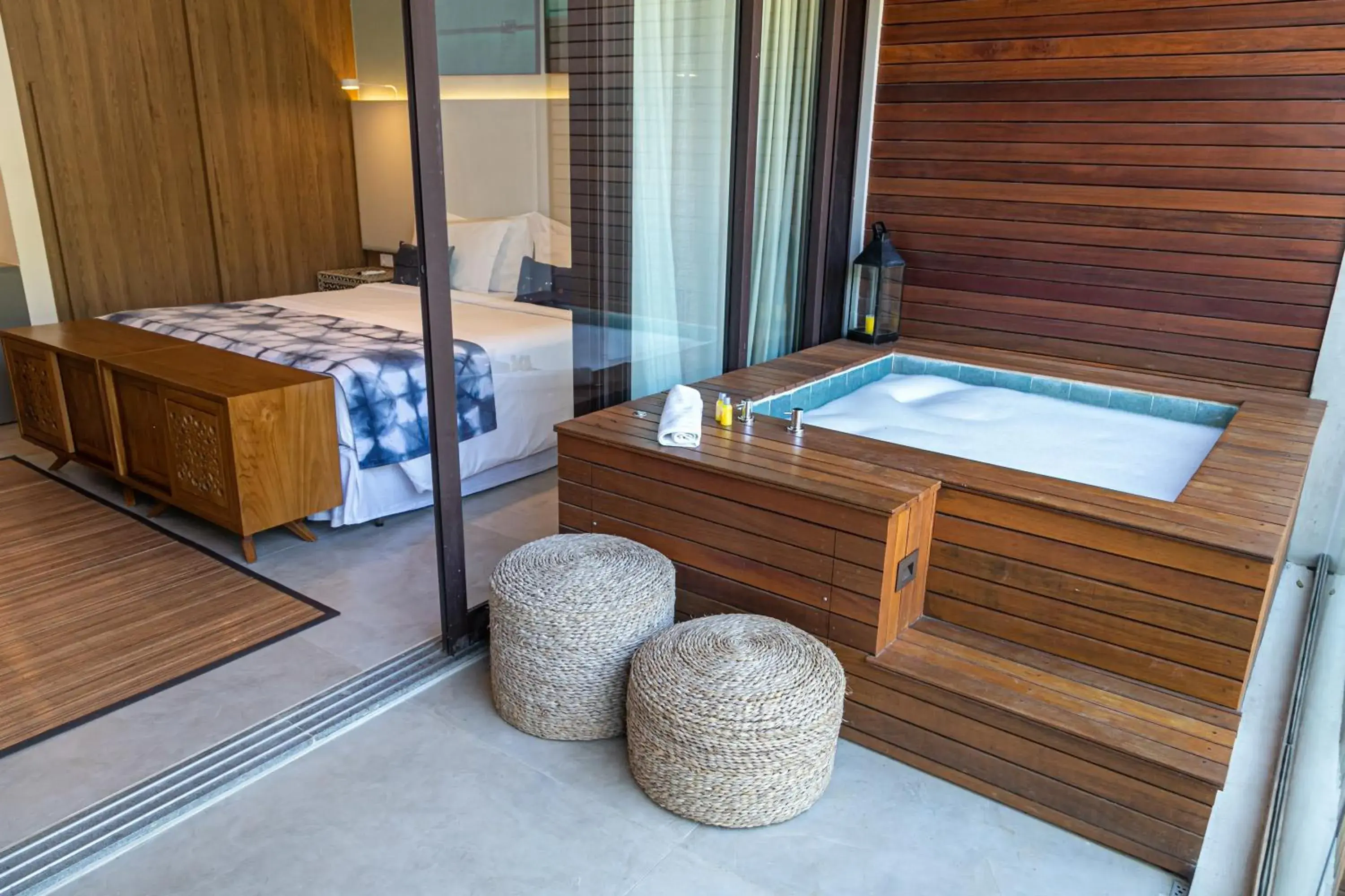 Deluxe Suite - single occupancy in Casa Di Sirena Ilhabela Deluxe Suite - single occupancy in Casa Di Sirena Ilhabela