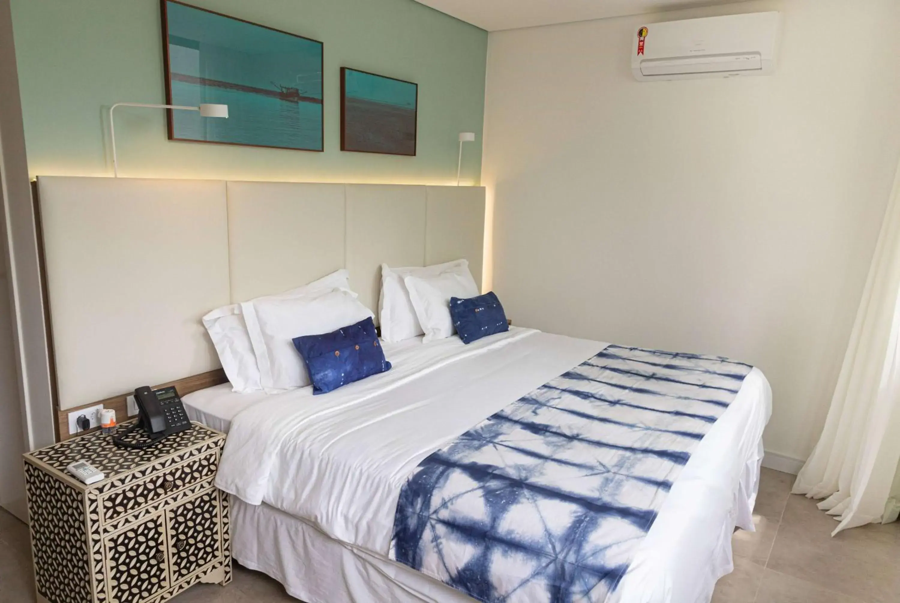 Queen Suite - Non-Smoking in Casa Di Sirena Ilhabela Queen Suite - Non-Smoking in Casa Di Sirena Ilhabela