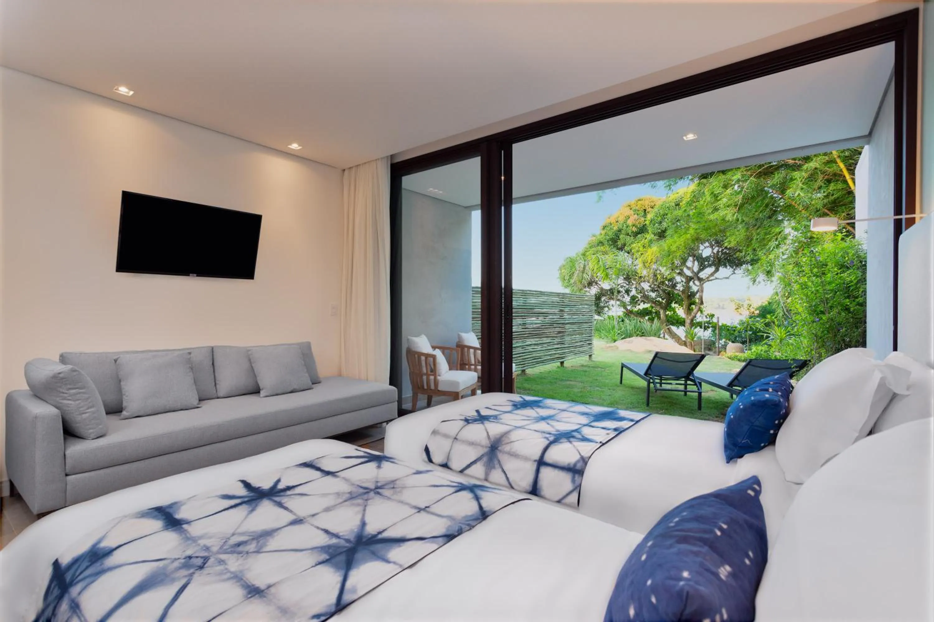 Garden view, Bed in Casa Di Sirena Ilhabela