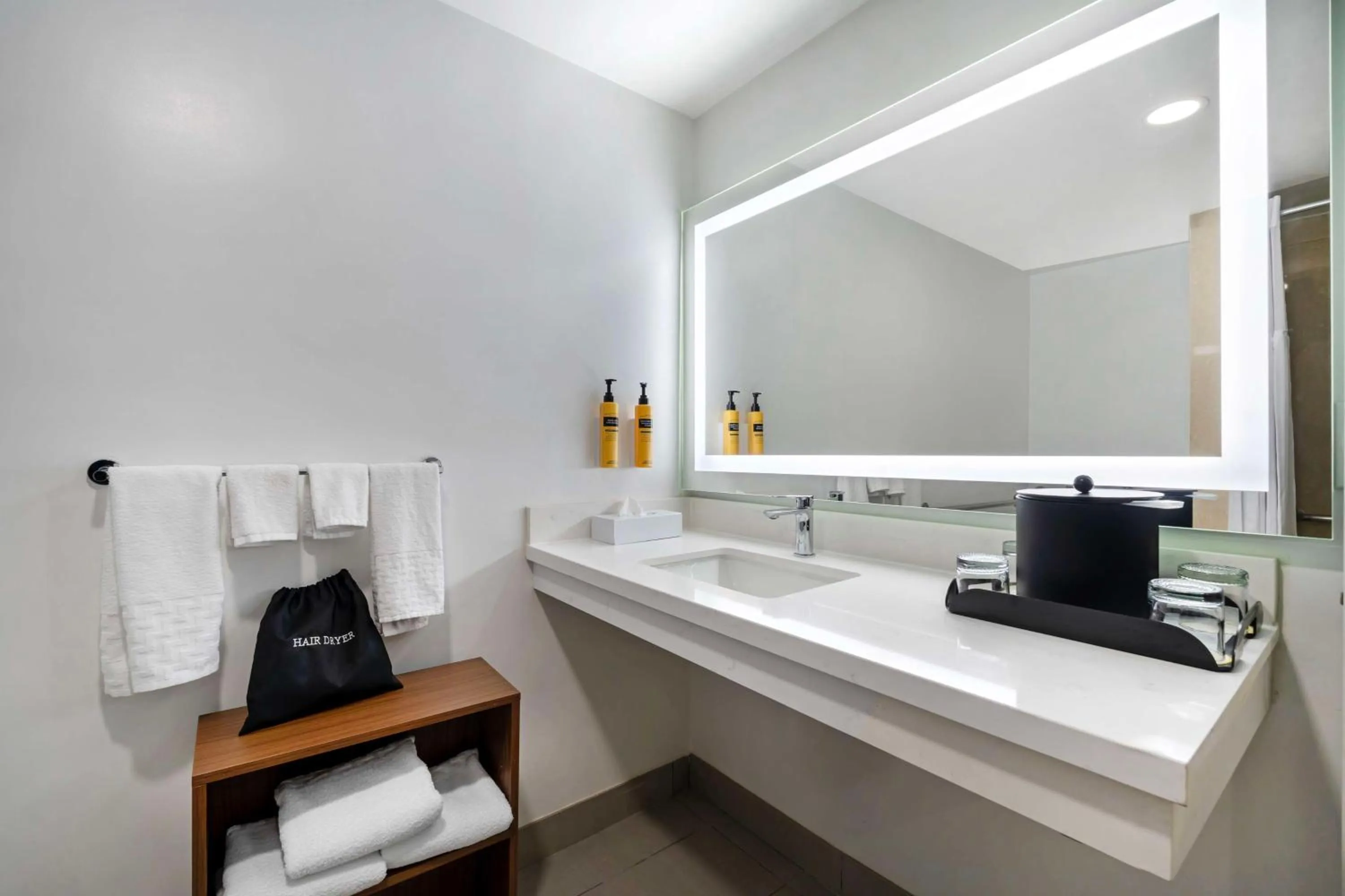 Bathroom in Best Western Plus Newport Mesa Inn