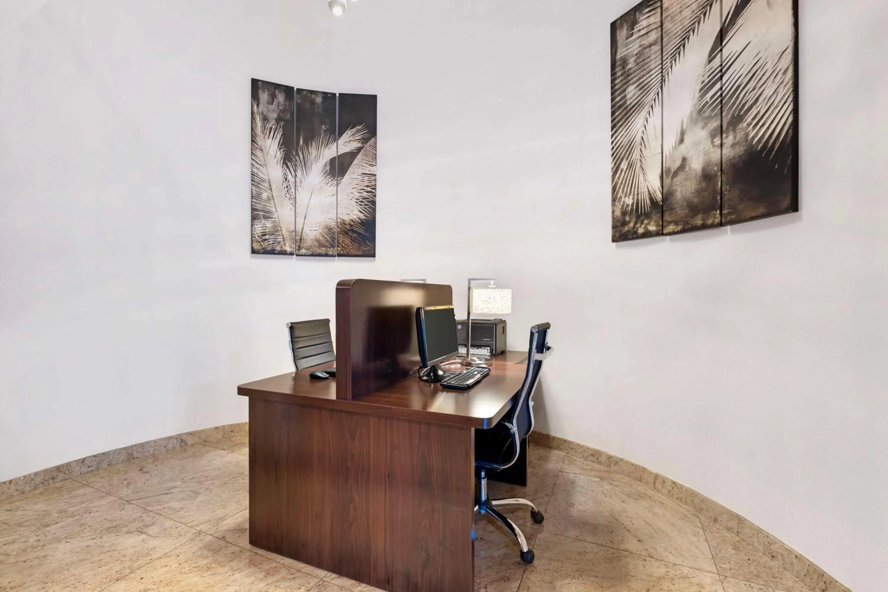 Business facilities in Best Western Plus Newport Mesa Inn