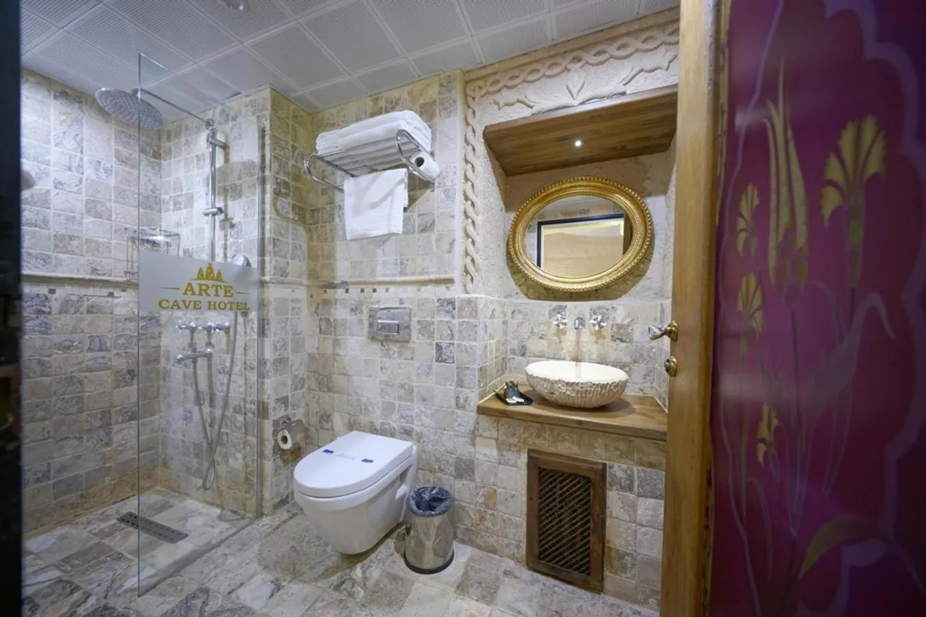 Bathroom in Arte Cave Hotel