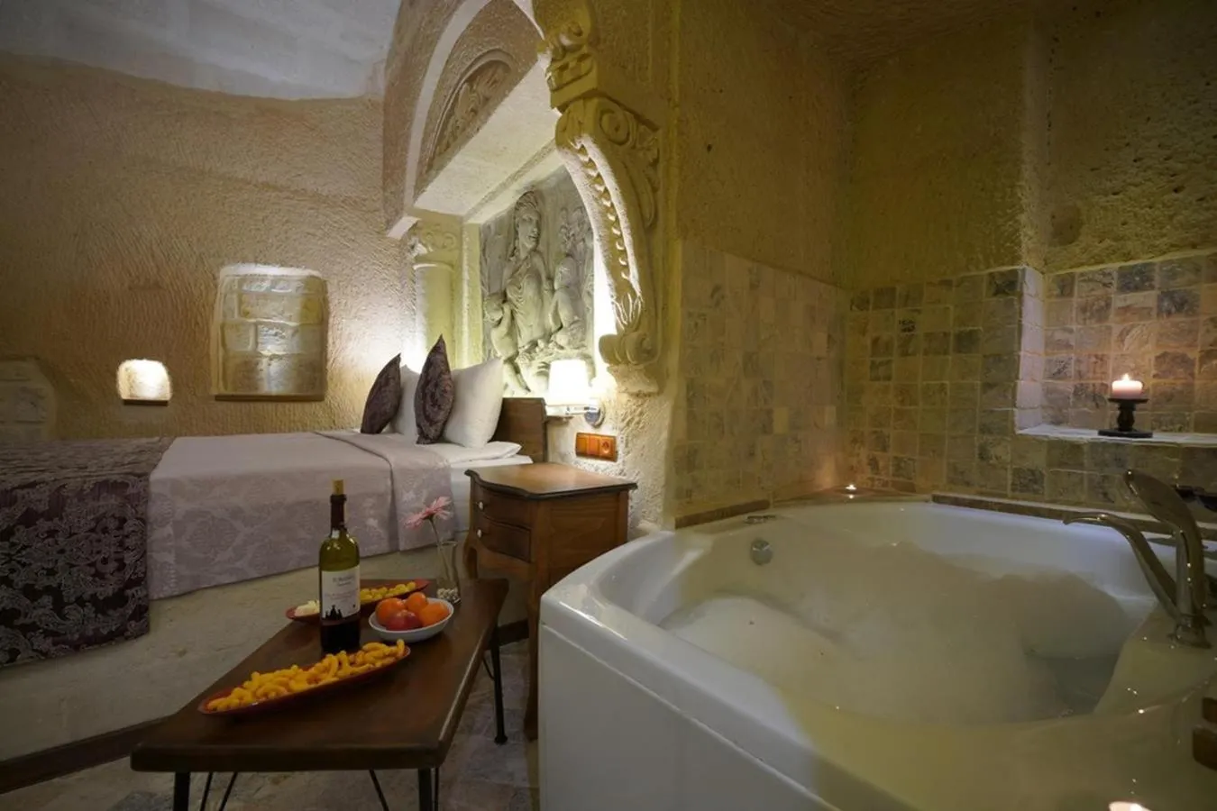 Bath in Arte Cave Hotel