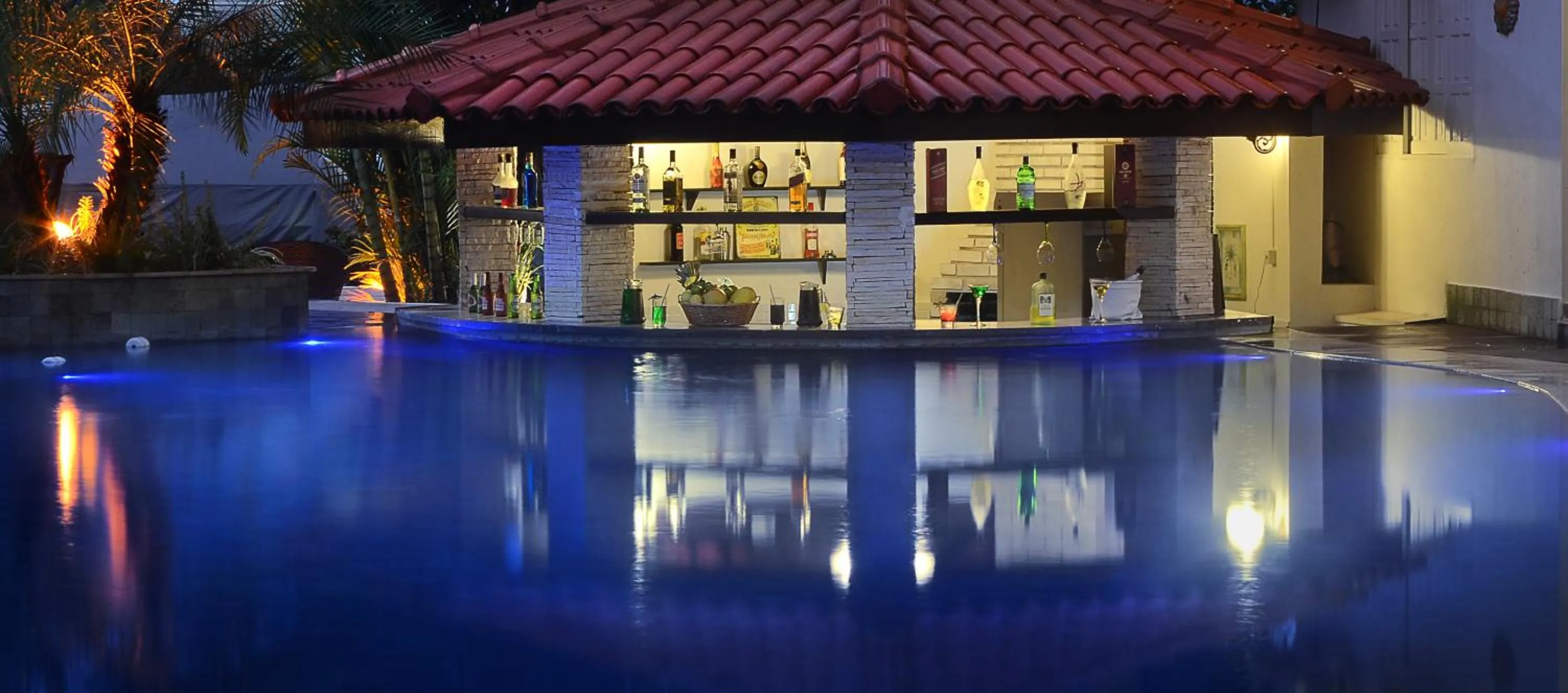 Lounge or bar in Angra Boutique Hotel