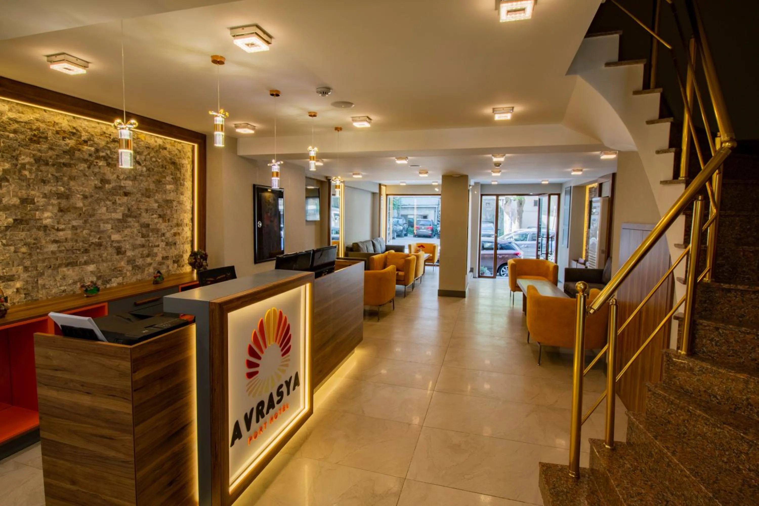 Communal lounge/ TV room in Avrasya Port Hotel