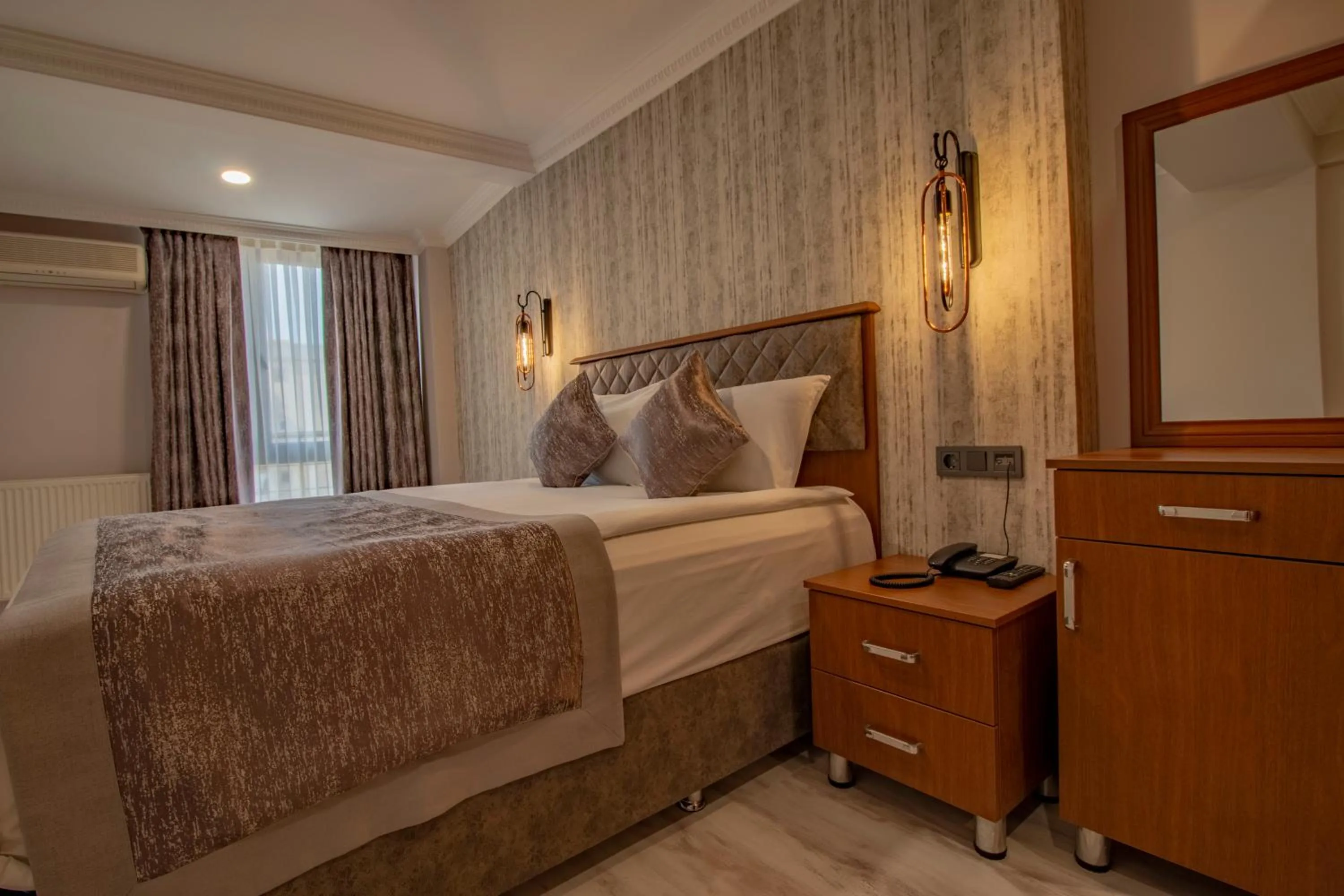 Bed in Avrasya Port Hotel