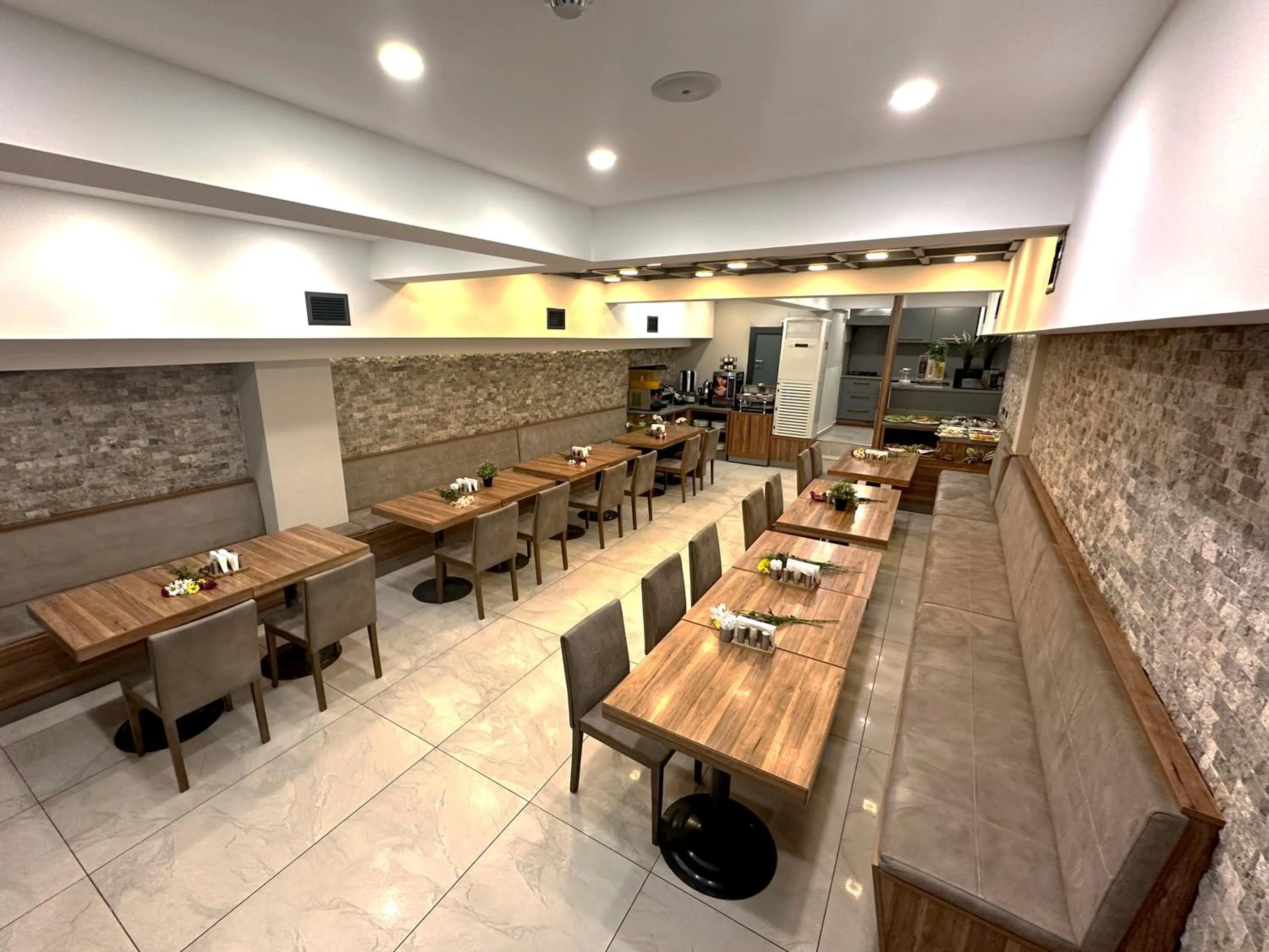 Restaurant/places to eat in Avrasya Port Hotel