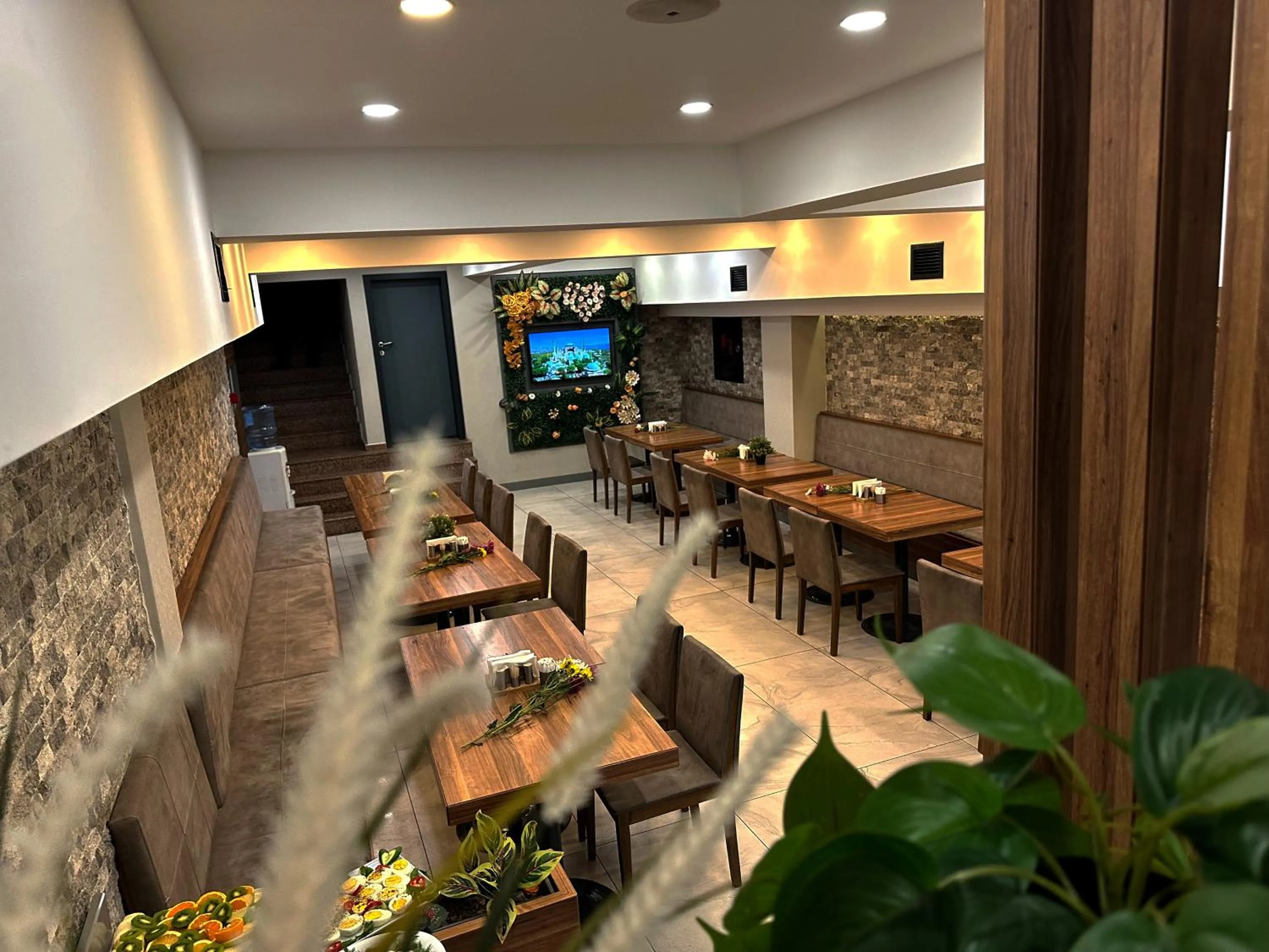 Restaurant/places to eat in Avrasya Port Hotel