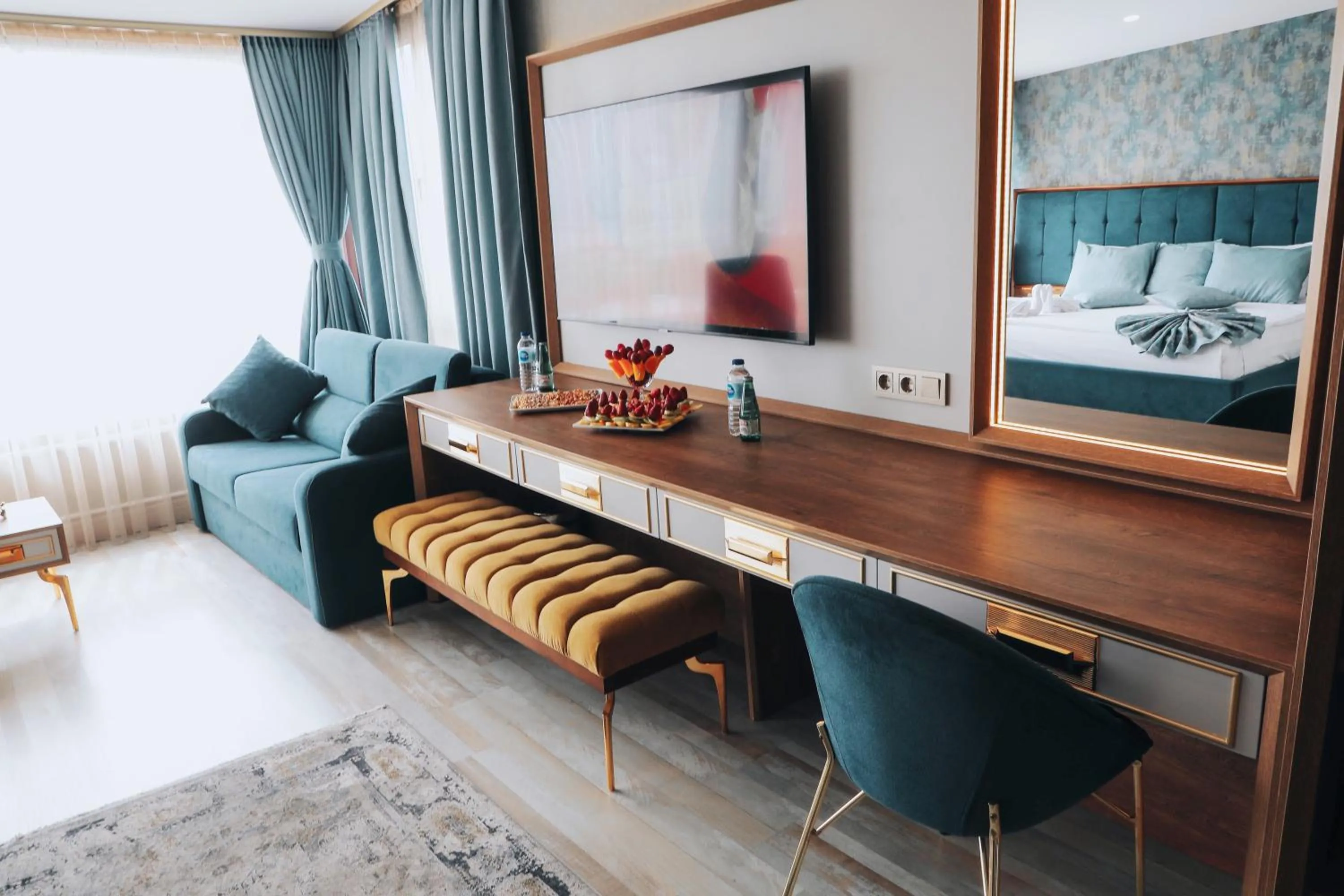 Photo of the whole room in Avrasya Port Hotel