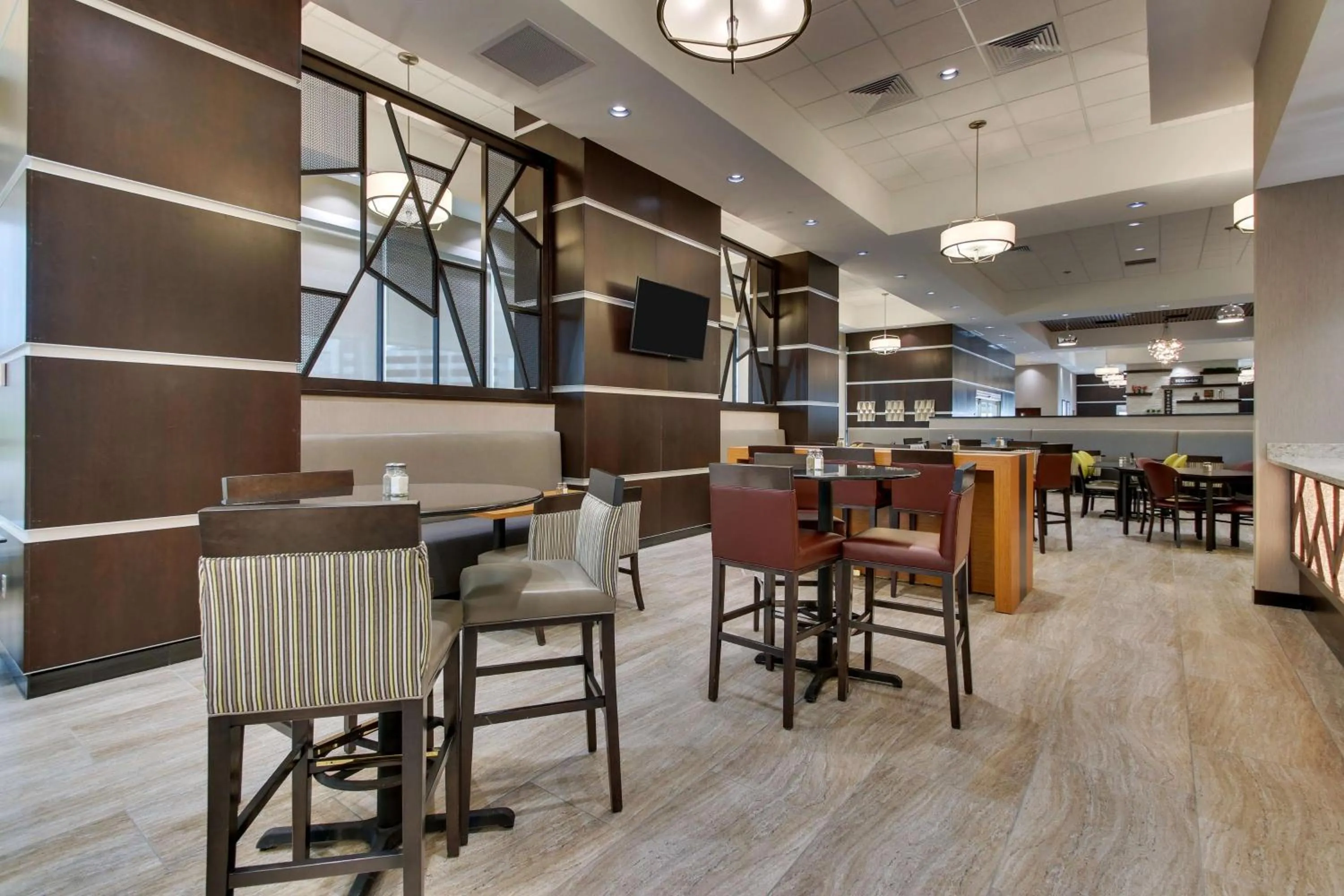 Restaurant/places to eat in Drury Plaza Hotel Dallas Richardson